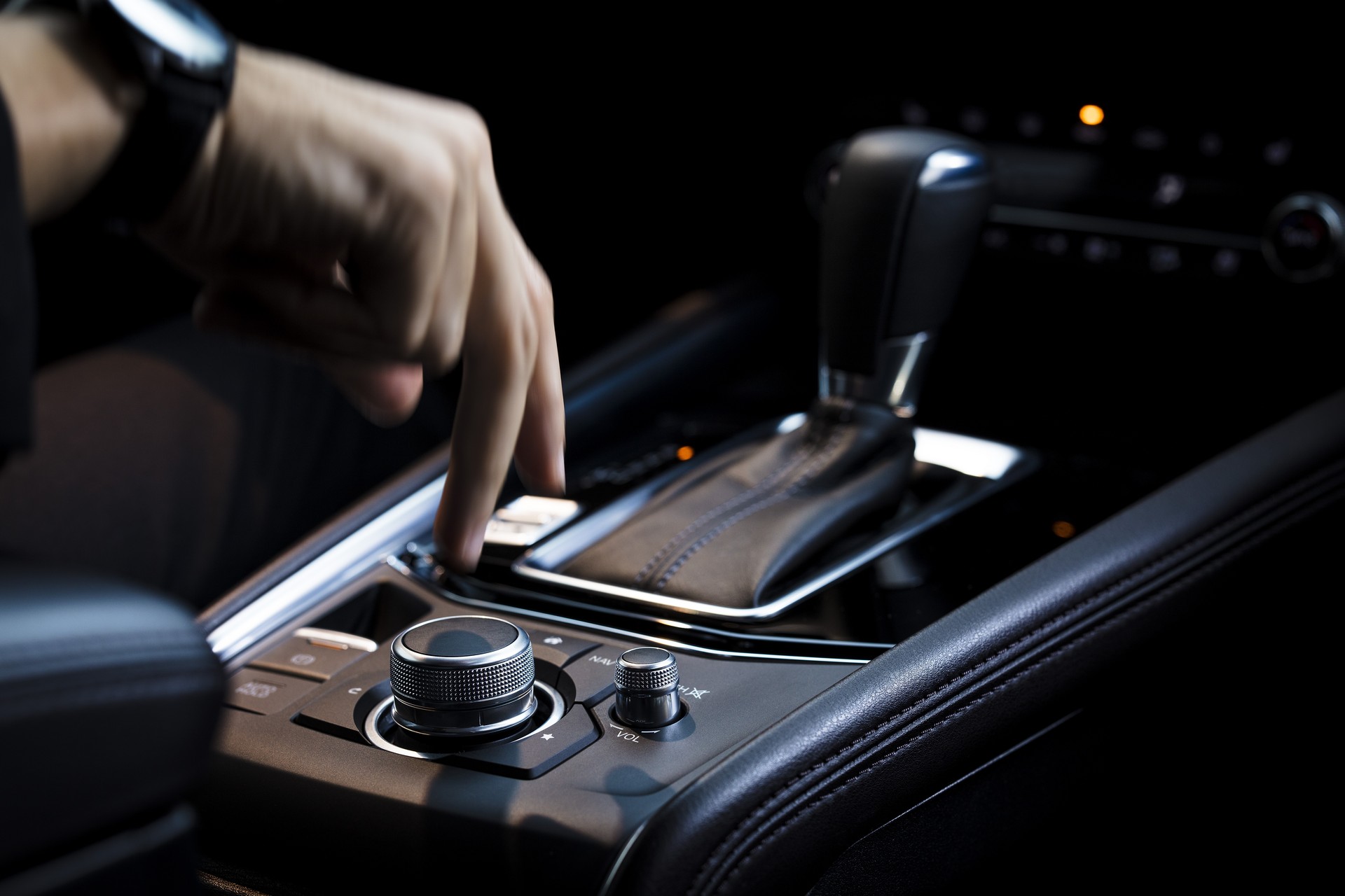 2019 Mazda CX-5-9 2019 Mazda CX-5 Debuts With Turbo Engine, New Range-Topping Trim