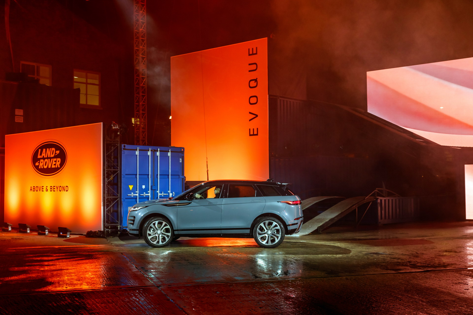 2020 Range Rover Evoque II 8 2020 Range Rover Evoque Is A Baby Velar In A Short Skirt (Live Gallery)