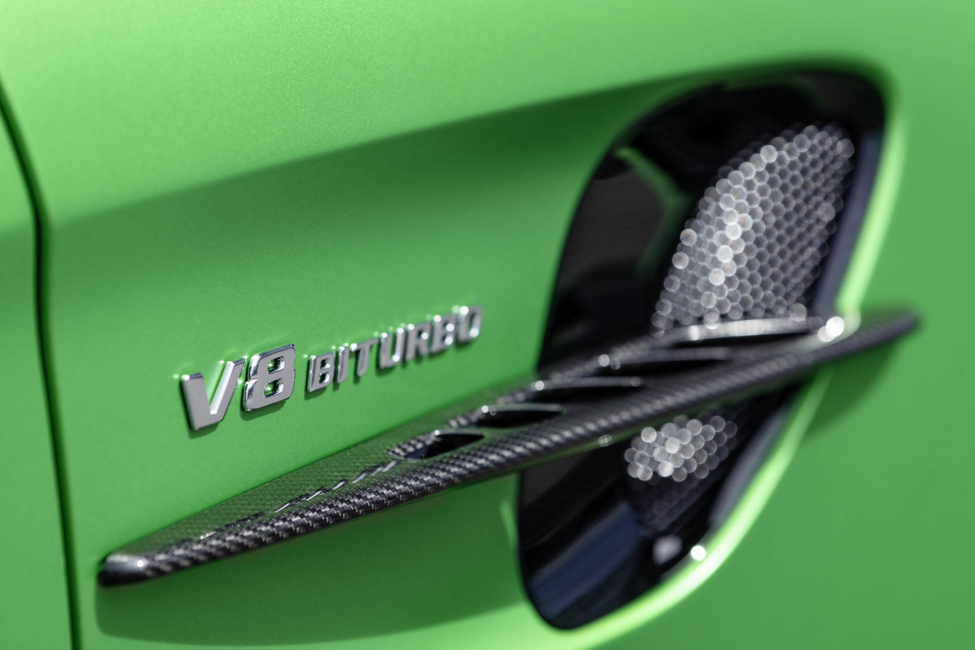 2020 Mercedes-AMG GT and AMG GT R PRO 14 2020 Mercedes-AMG GT R Pro Headlines Updated 2-Door GT Family