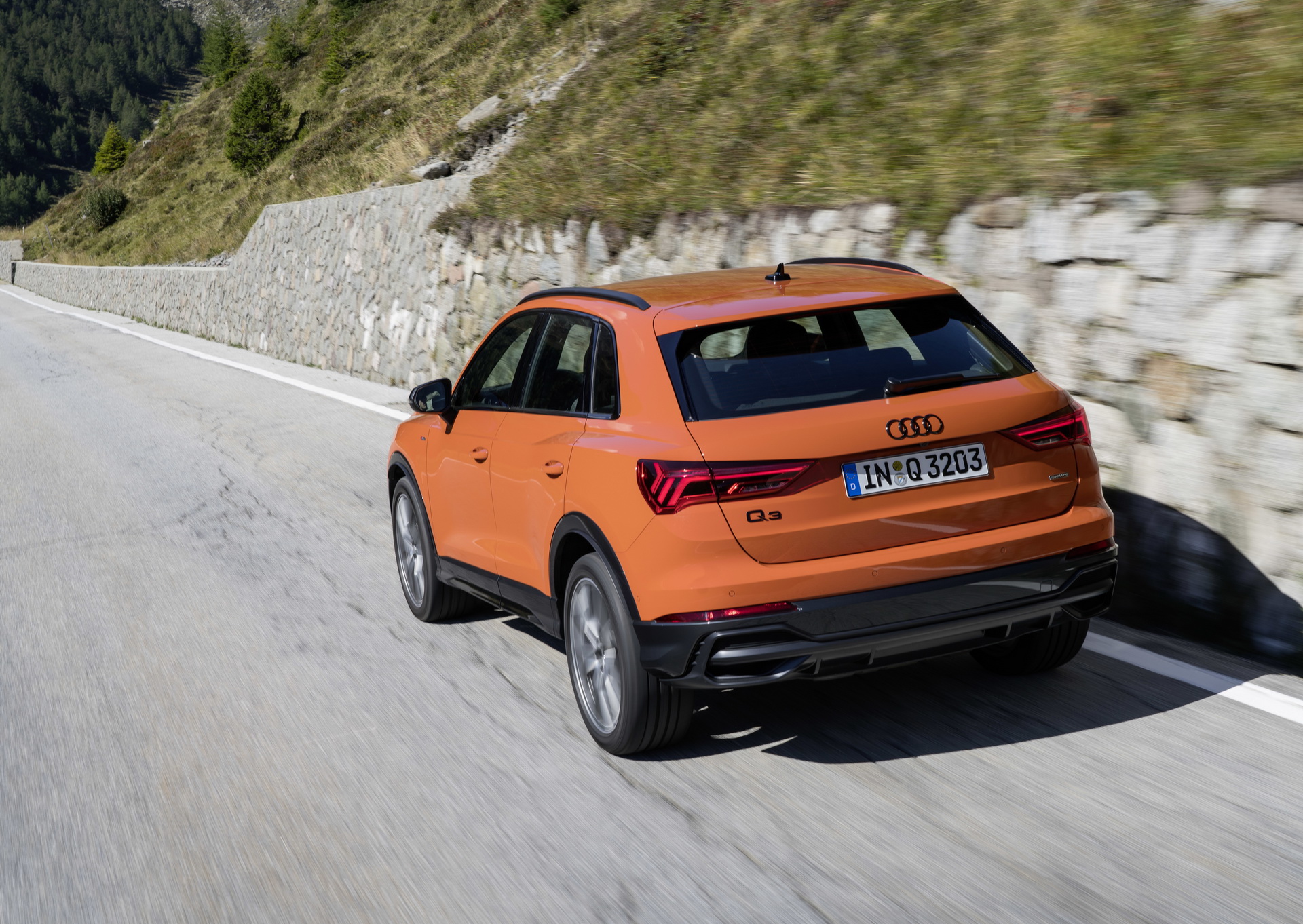2019-Audi-Q3-111 Audi Adds Four New Powertrain Options To Euro-Spec 2019 Q3 Lineup