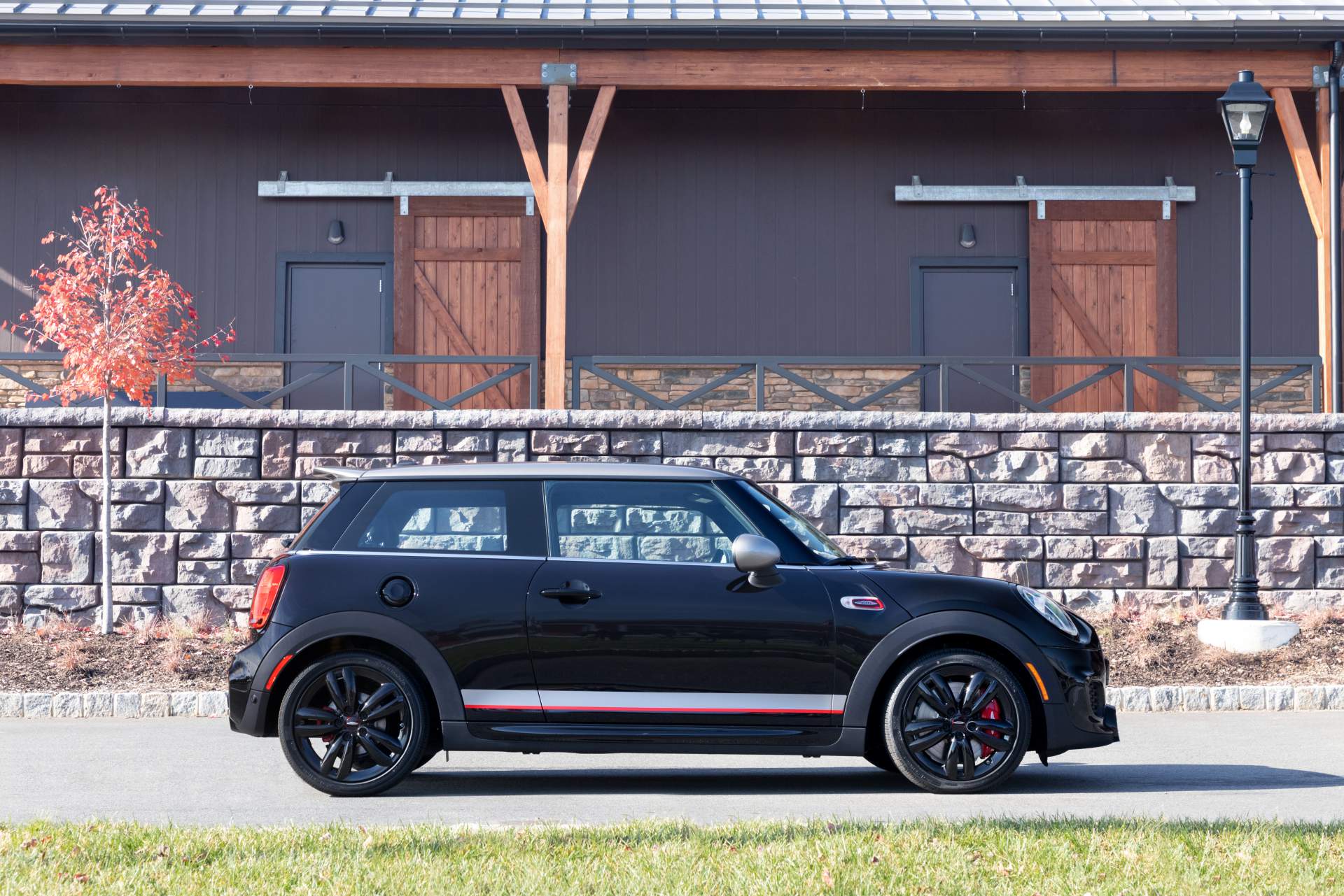 Mini John Cooper Works Knights Edition 4 Mini Brings JCW Knights Edition To LA Auto Show, Confirms JCW GP For 2020