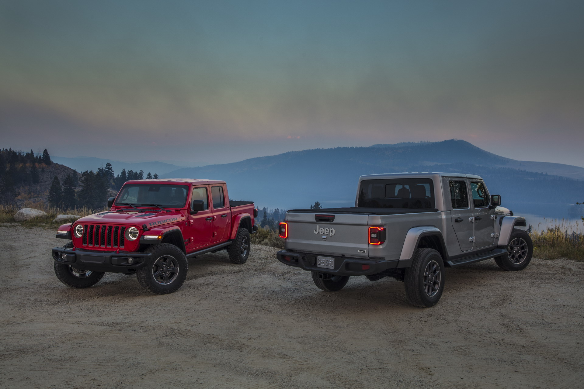 2020 Jeep Gladiator Truck 179 2020 Jeep Gladiator Just Can’t Wait To Tackle Some Off-Road Trails
