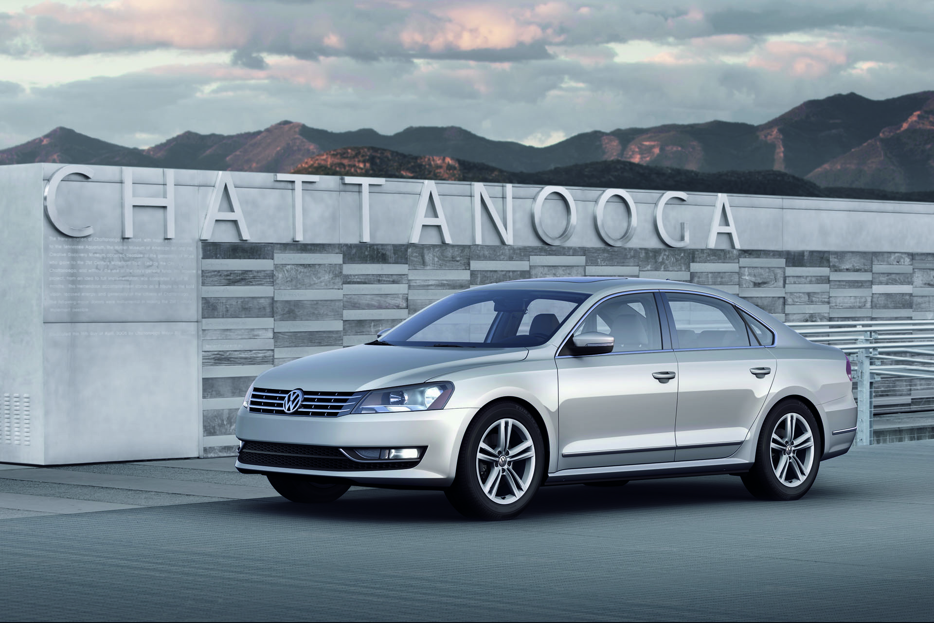Der neue Volkswagen Passat (USA Version) Volkswagen Considering Building A Second Factory In The U.S.