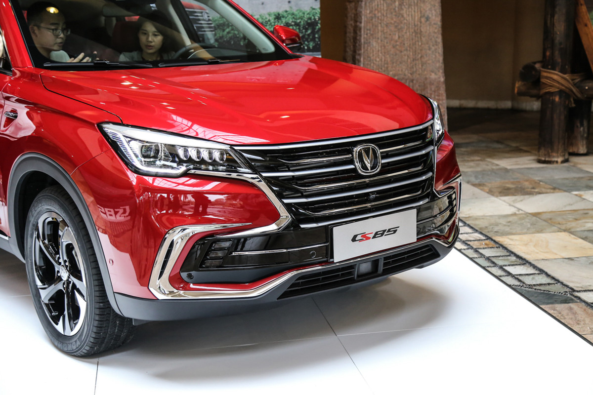 changan cs85 coupe crossover unveiled 18 Changan CS85 Coupe Crossover Looks Like The Lovechild Of A BMW X4 And A VW Touareg
