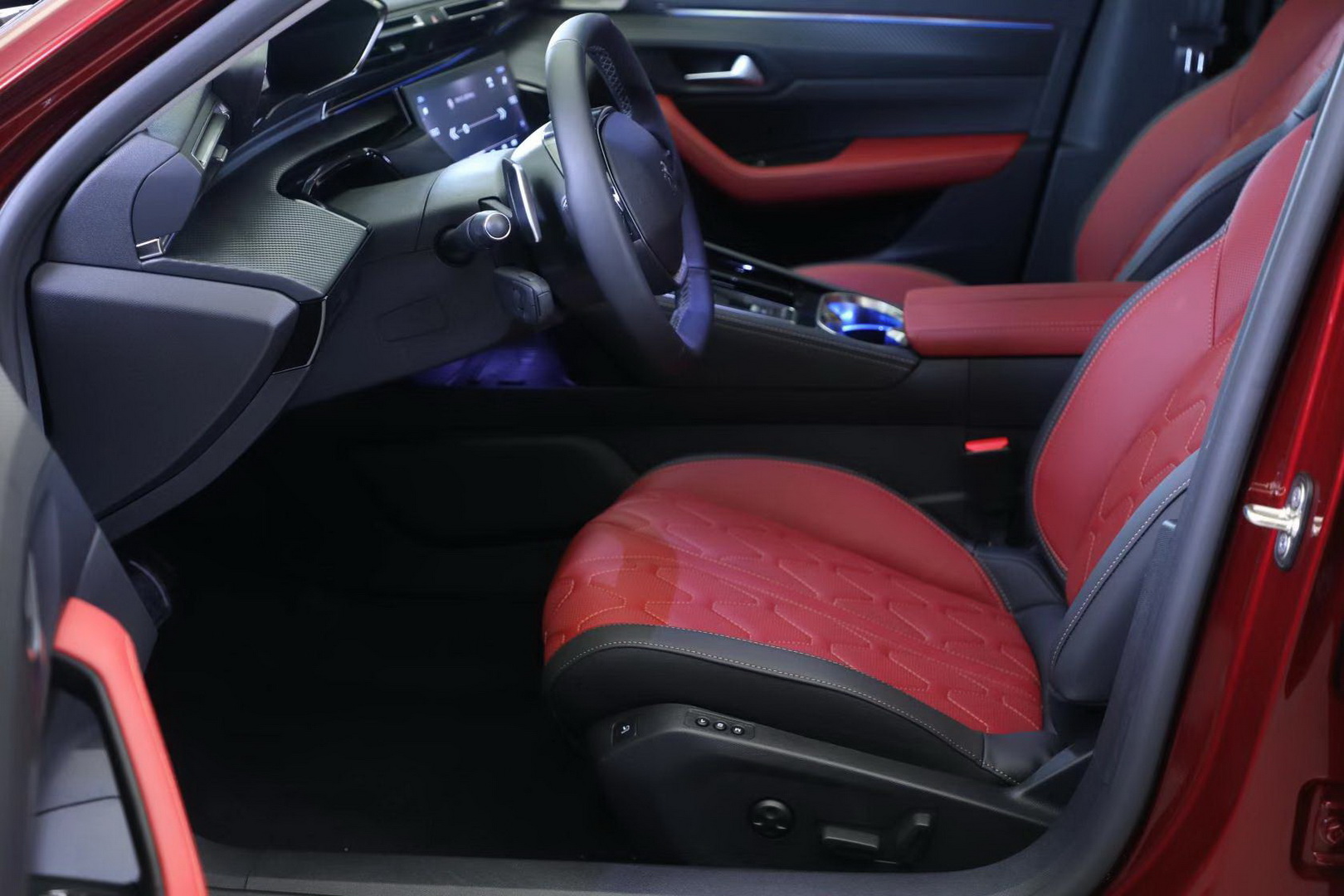 2019 peugeot 508l 12 New Peugeot 508 Gets Stretched In China, Becomes The Dongfeng Peugeot 508L