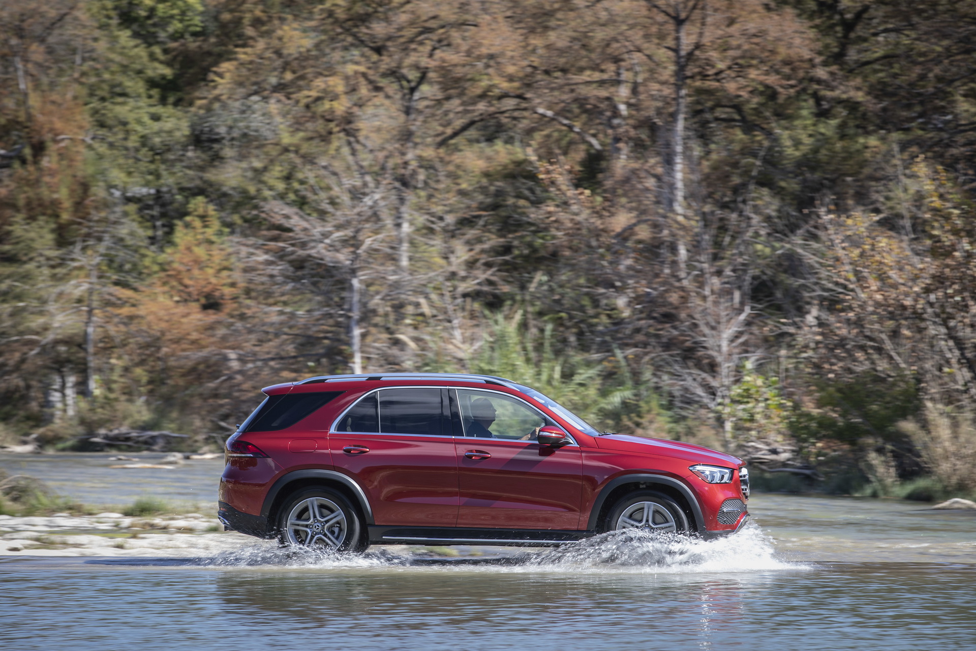 2019-Mercedes-GLE-65 2019 Mercedes GLE Detailed: More Tech, More Space, More Everything