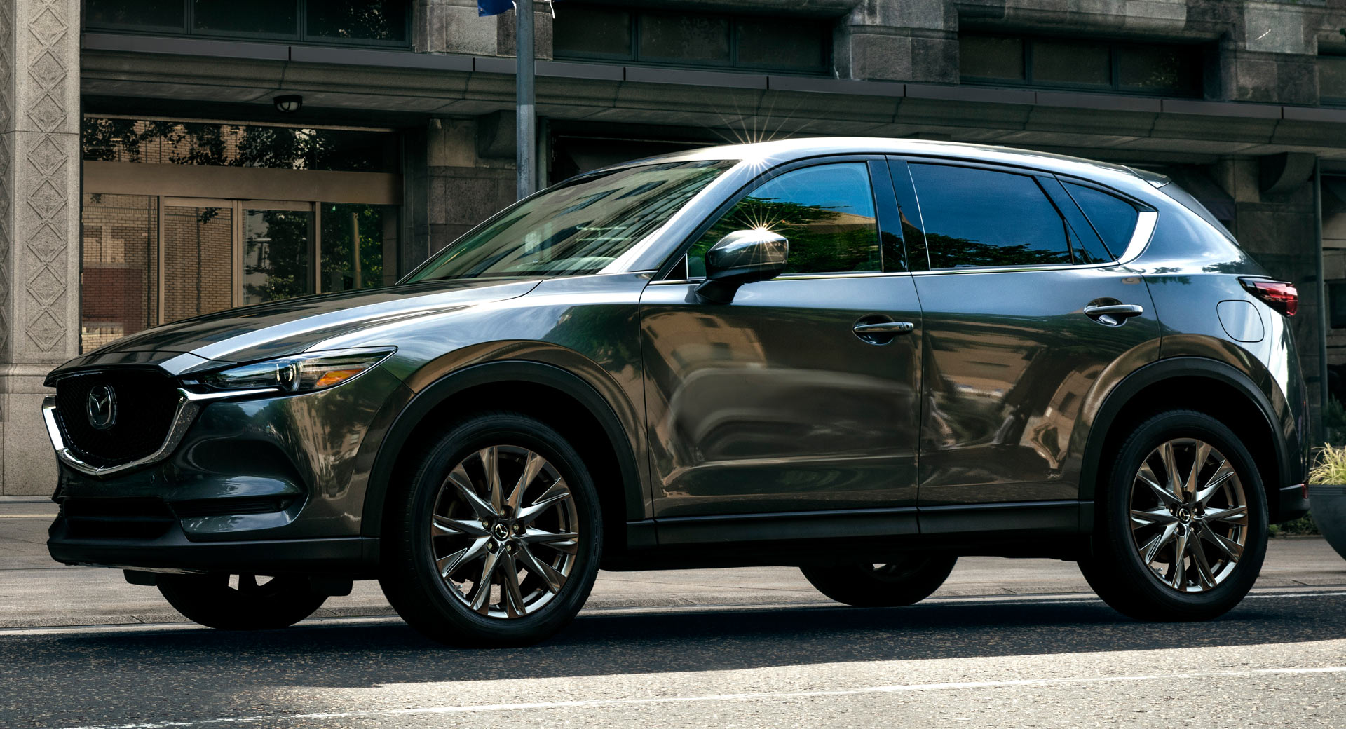 たしページ 2019 Mazda CX-5 Debuts With Turbo Engine, New Range-Topping Trim