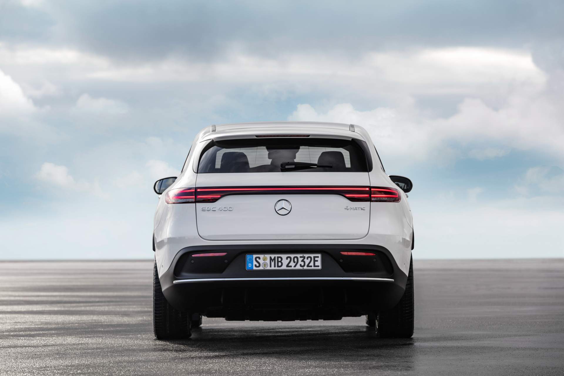 Der neue Mercedes-Benz EQC - der erste Mercedes-Benz der Produkt Mercedes EQC To Enter Production Next Spring, Deliveries To Follow In Mid-2019