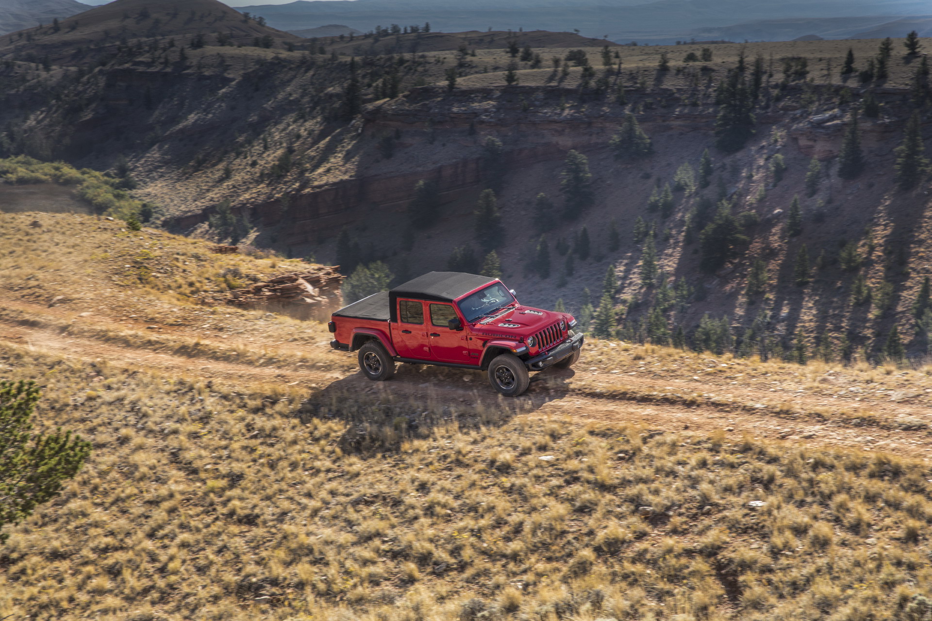 2020 Jeep Gladiator Truck 34 2020 Jeep Gladiator Just Can’t Wait To Tackle Some Off-Road Trails