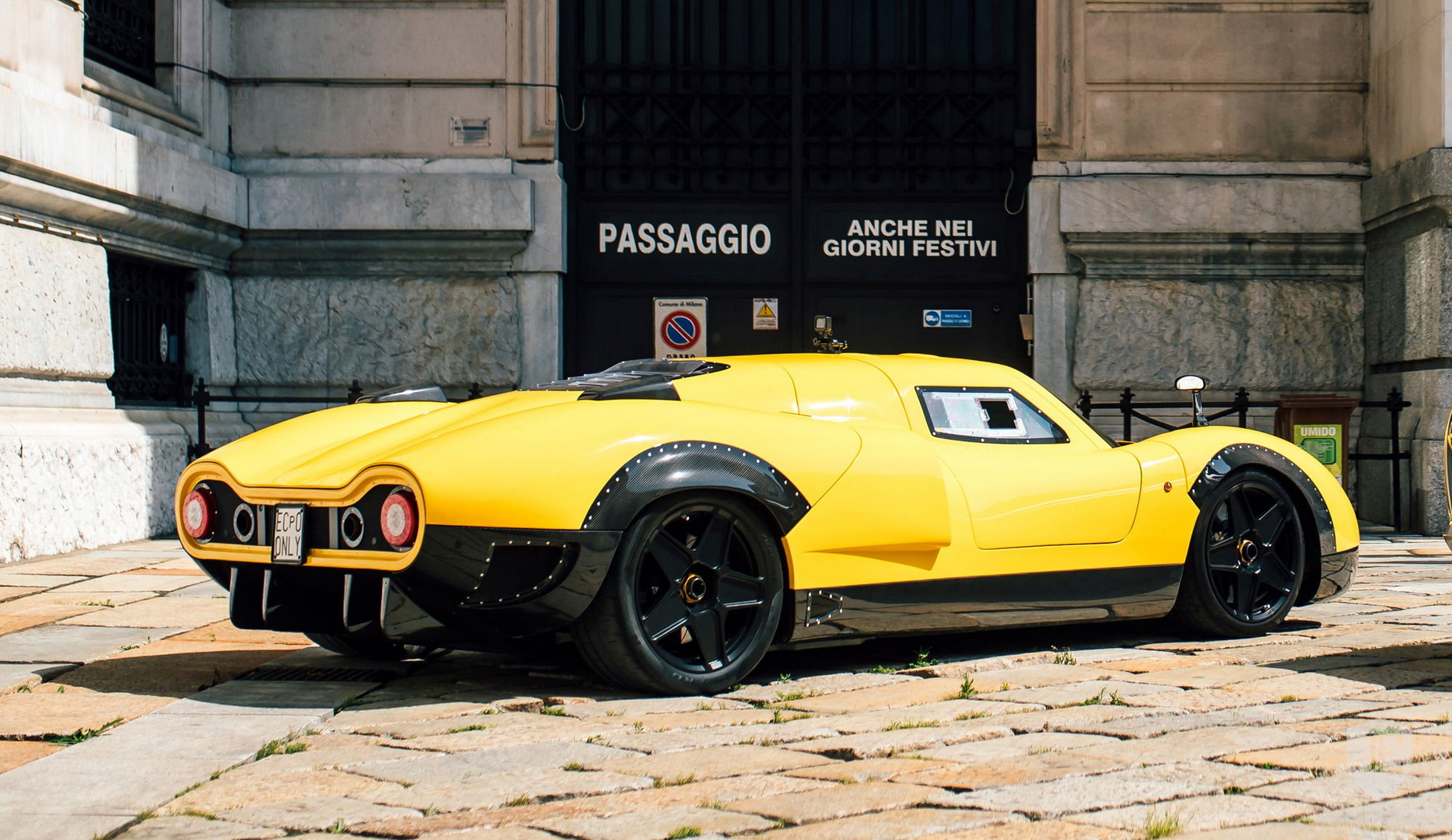 ec onlyone p8 ferrari f430-based supercar 2 Would You Pay $2.85 Million For The Ferrari F430-Based E.C. OnlyOne P8?