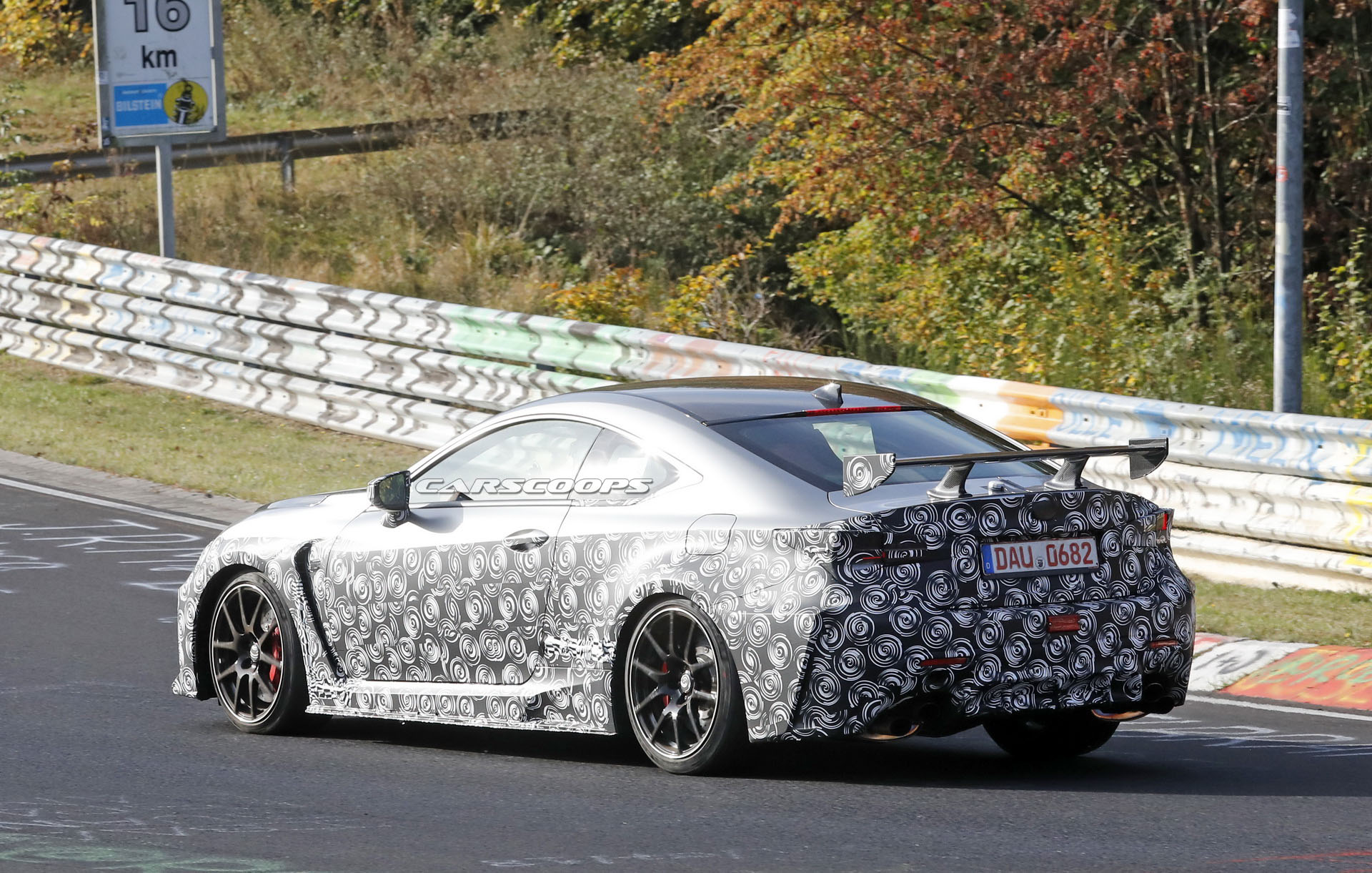 Lexus-RC-F-GT-07 Track-Focused Lexus RC F GT Flexes Its Muscles Before The Big Debut