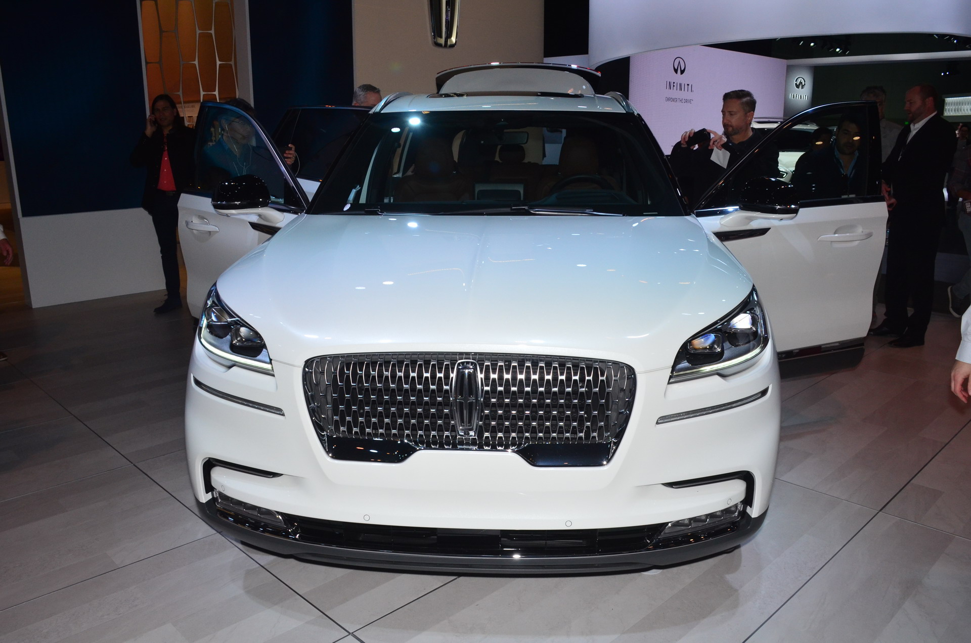 Lincoln Aviator 1 2020 Lincoln Aviator Flies Into Audi Q7 And Volvo XC90 Territory