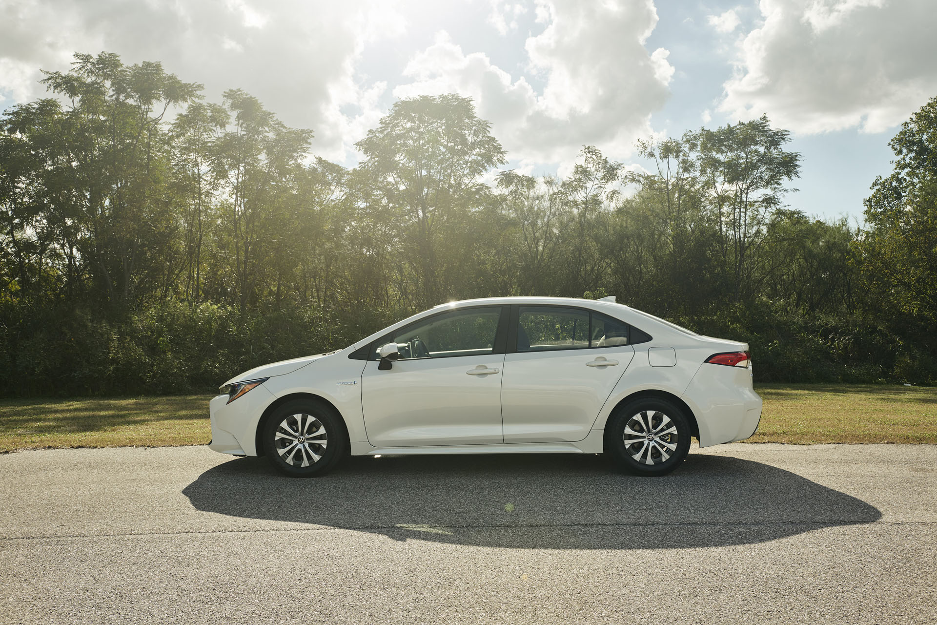 2020-toyota-corolla-hybrid-sedan-12 2020 Toyota Corolla Hybrid Sedan Is An Undercover Prius
