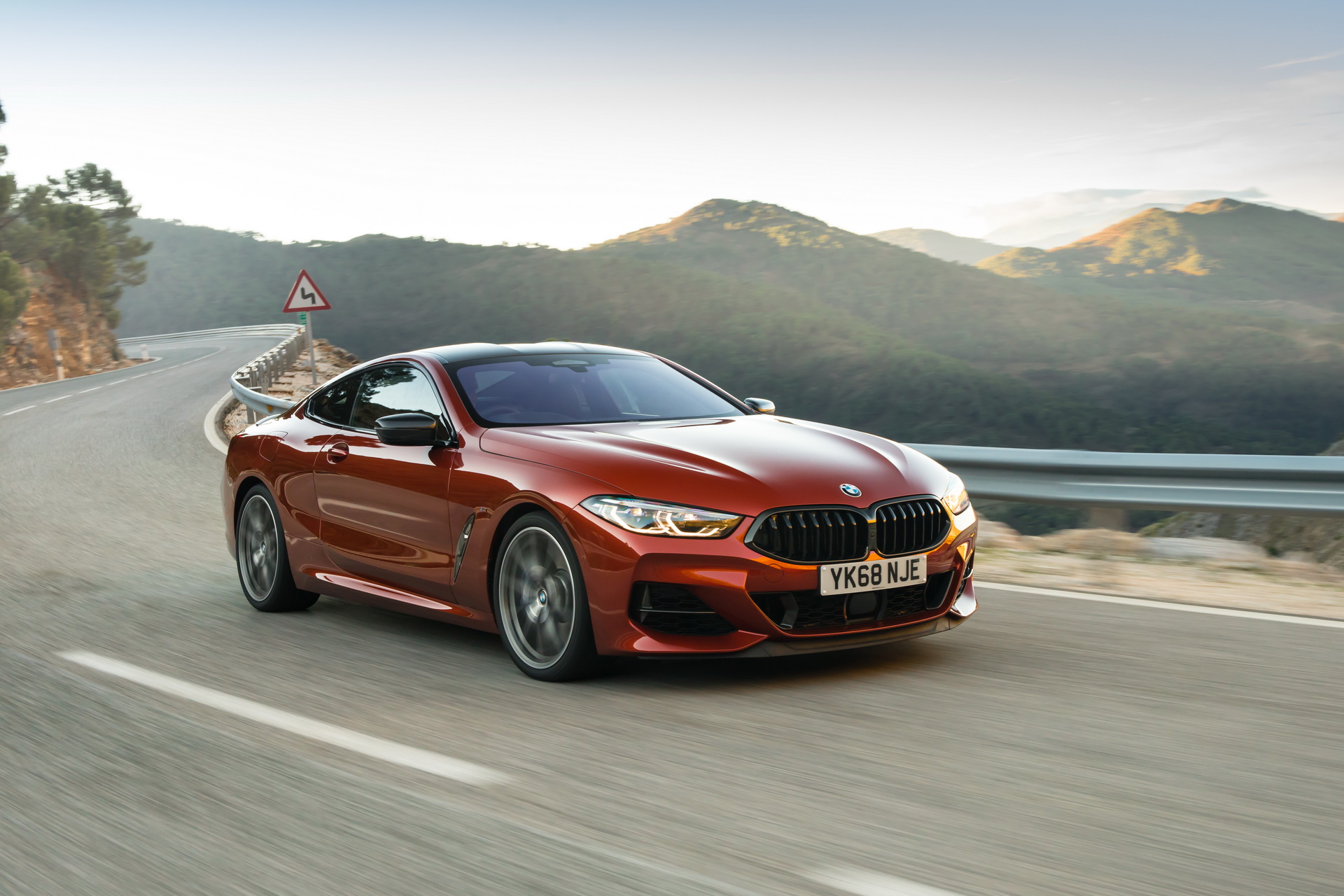 2019-BMW-8-Series-UK-27 2019 BMW 8-Series Coupe Lands In The UK Priced From £76,270