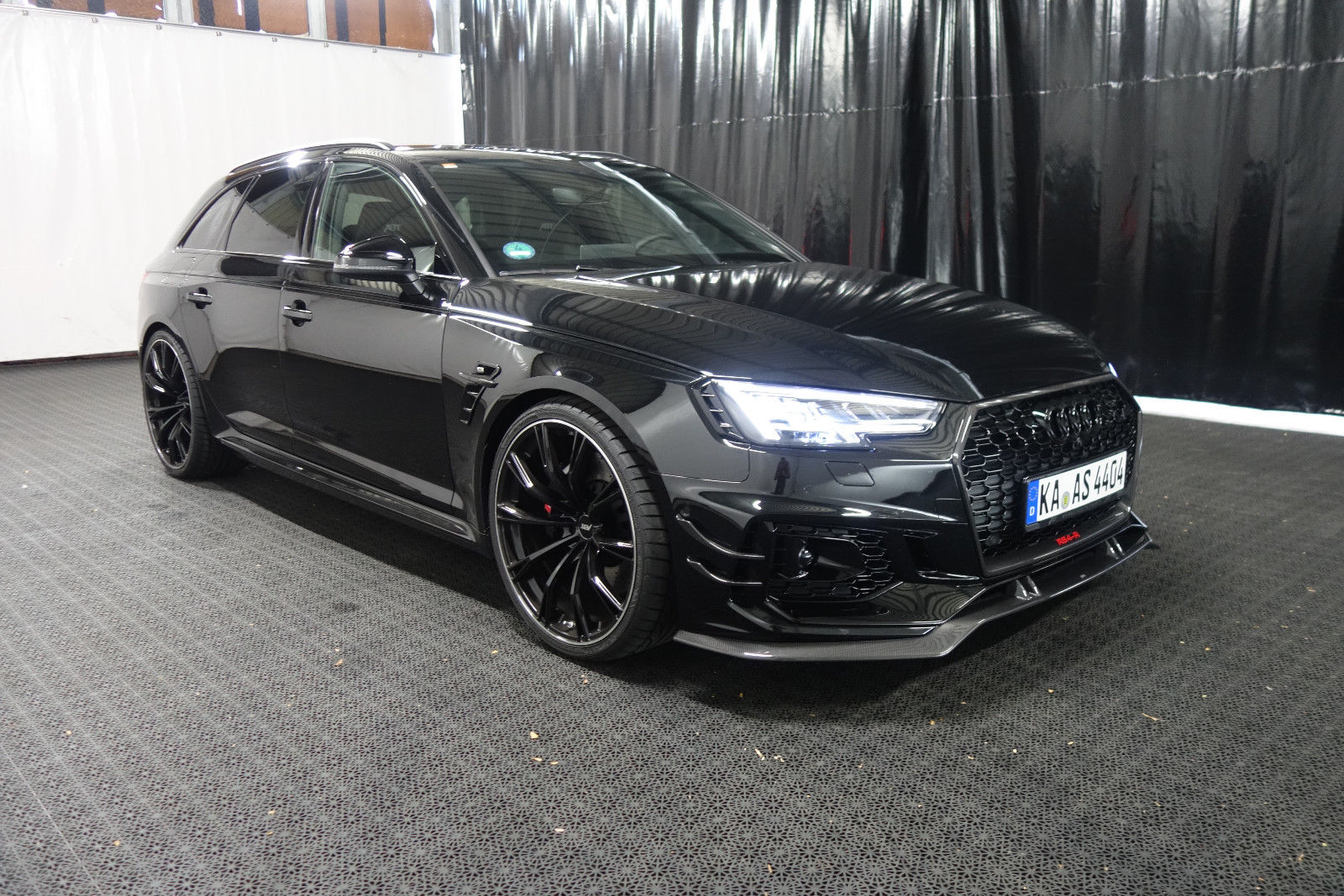 2018 audi rs4 avant abt tuning 2 Would You Spend €150,000 On A Used Audi RS4 Avant Tuned By ABT?