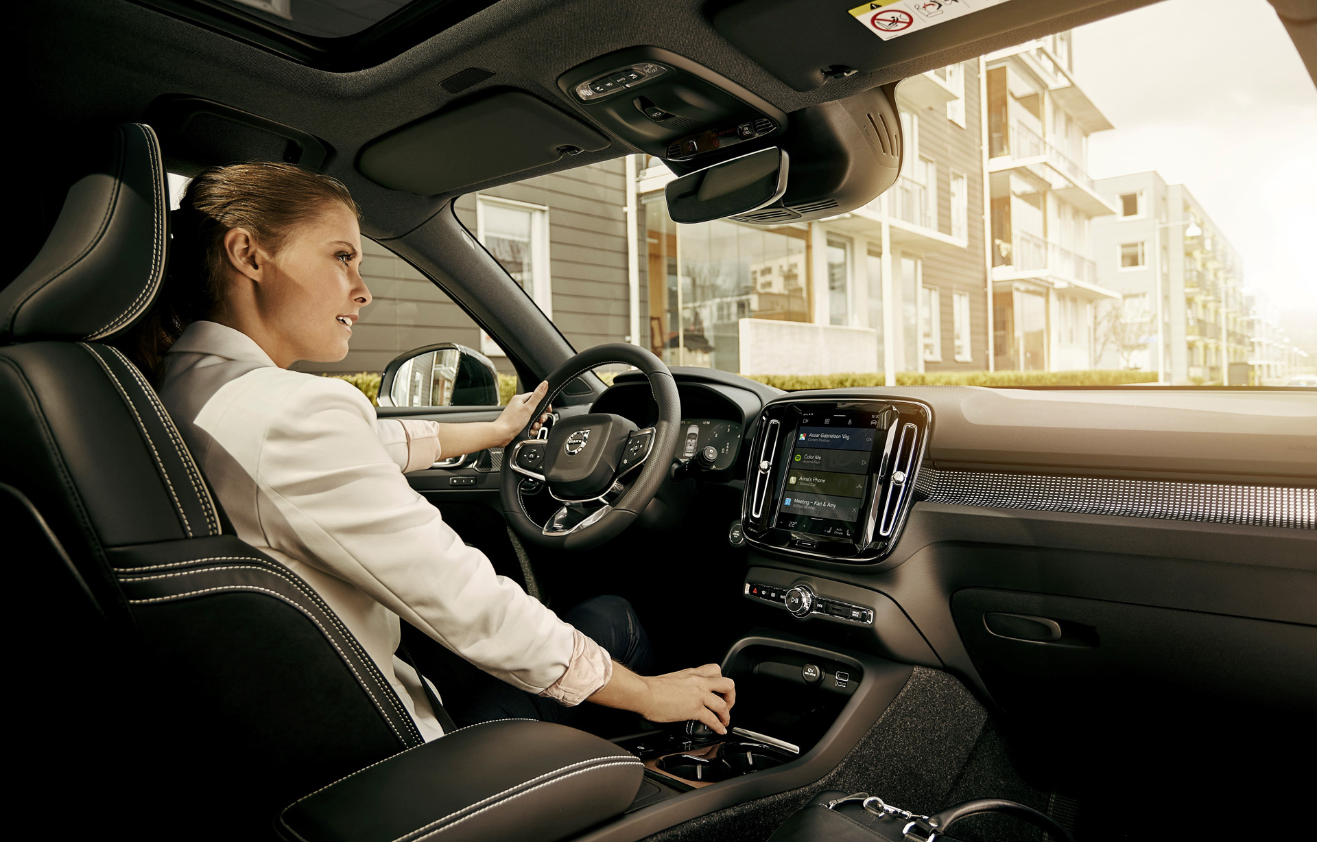 Volvo Cars to embed Google Assistant, Google Play Store and Goog Volvo And Google Are Developing A New Android-Based Automotive Operating System