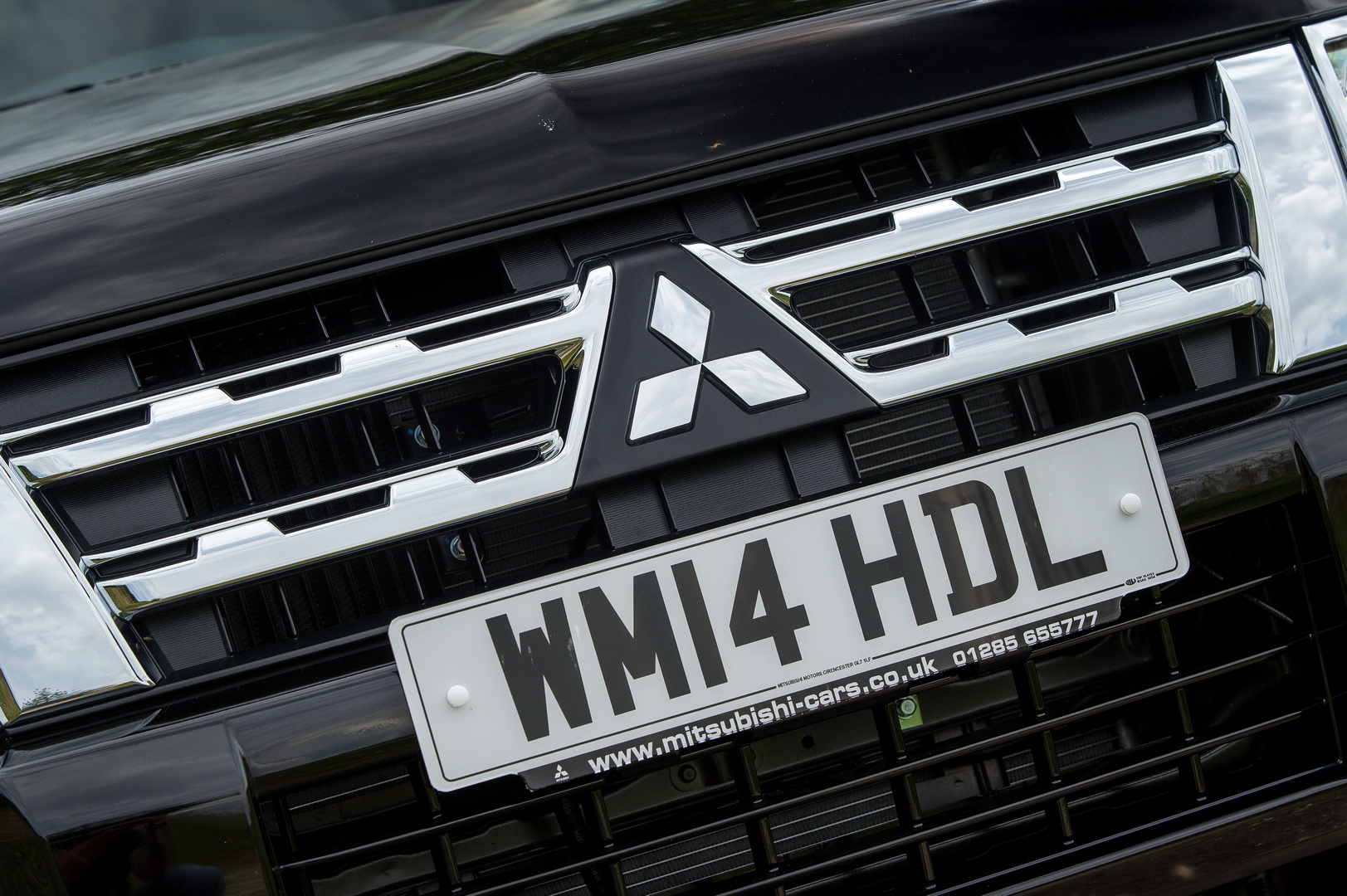 mitsubishi shogun barbarian 7 Mitsubishi Not So Sure About Building An All-New Pajero