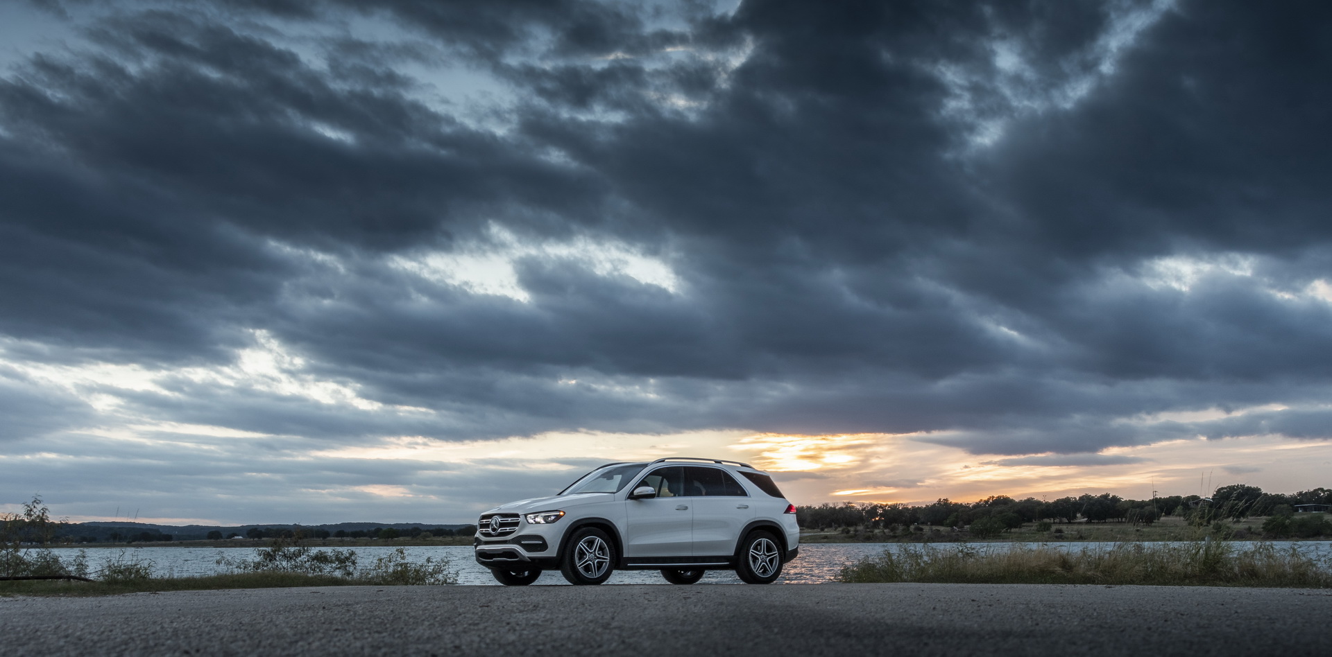 2019-Mercedes-GLE-40 2019 Mercedes GLE Detailed: More Tech, More Space, More Everything