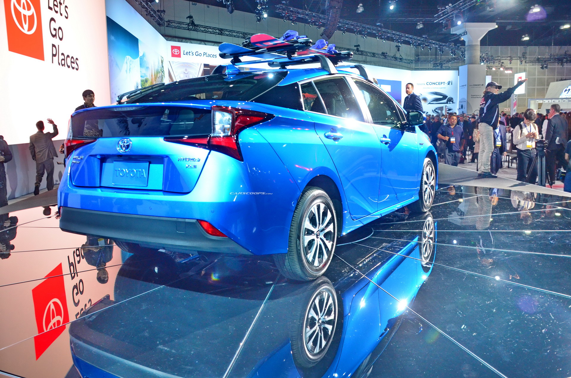 Toyota Prius AWD 2 2019 Toyota Prius Facelift Brings Optional AWD For The First Time