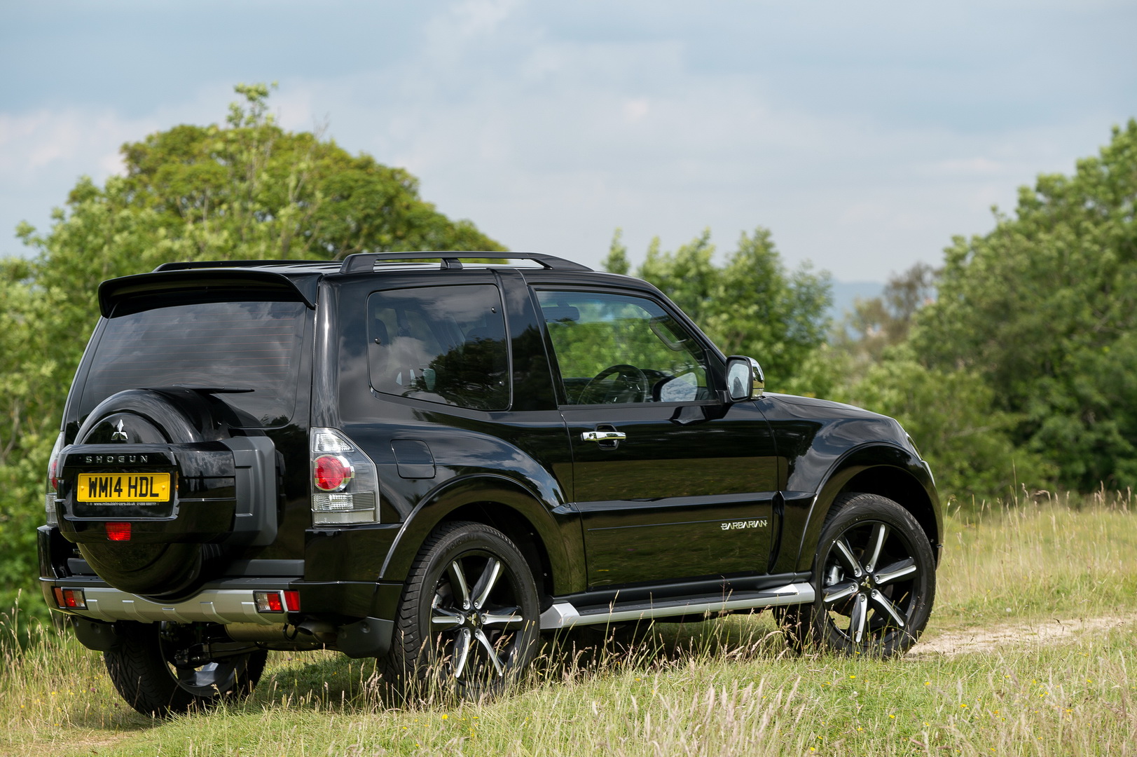 mitsubishi shogun barbarian 6 Mitsubishi Not So Sure About Building An All-New Pajero