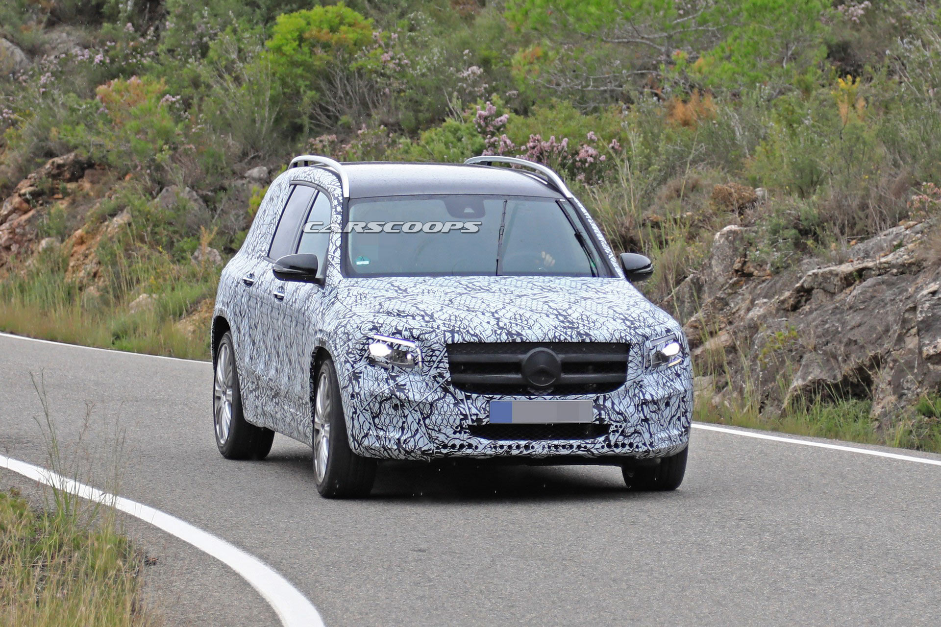 Mercedes-AMG-GLB-35-15 Mercedes-AMG GLB 35 Caught Testing Its 301 HP Turbo Four Engine