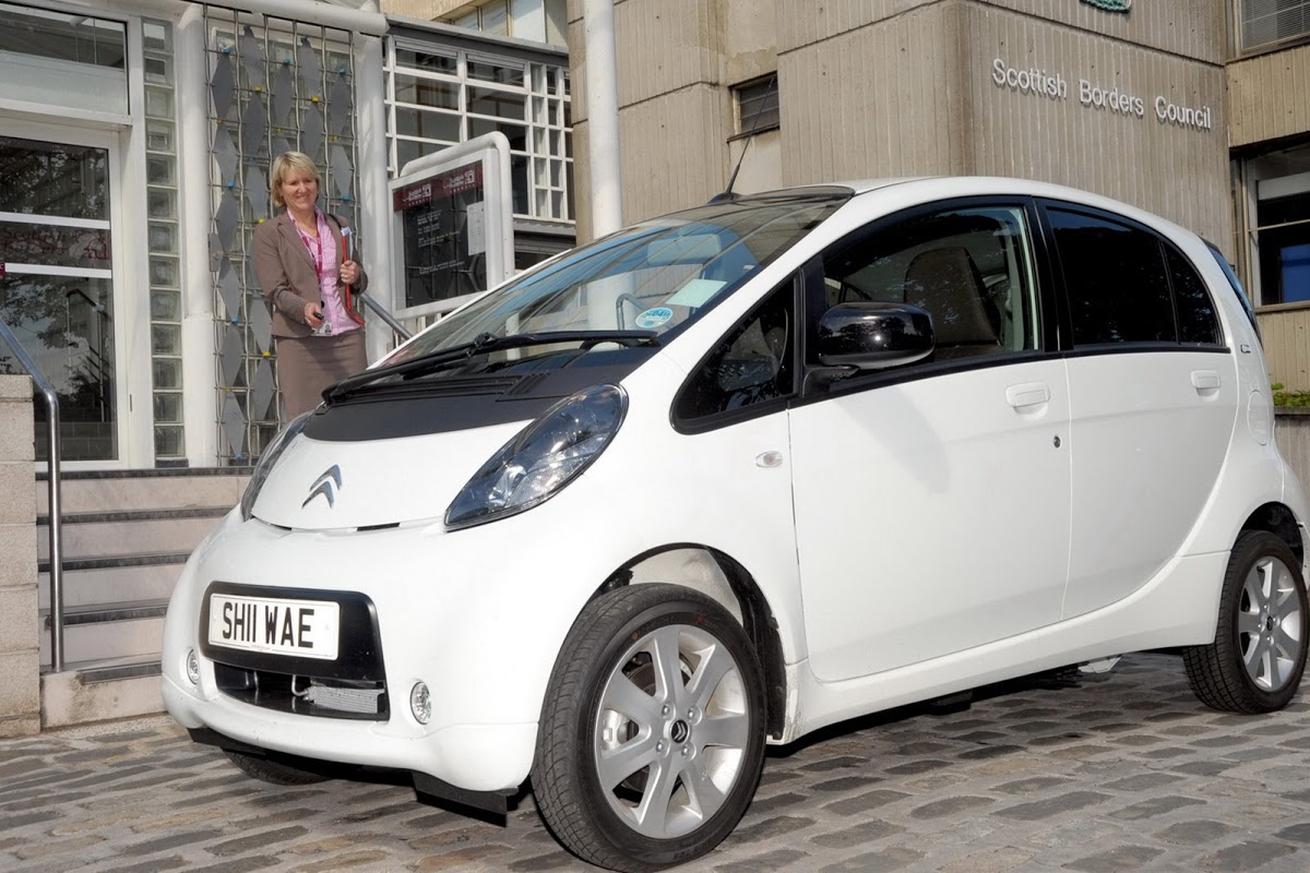 Free2Move-Paris-6 PSA’s Free2Move Ride-Sharing Service Launches In Paris