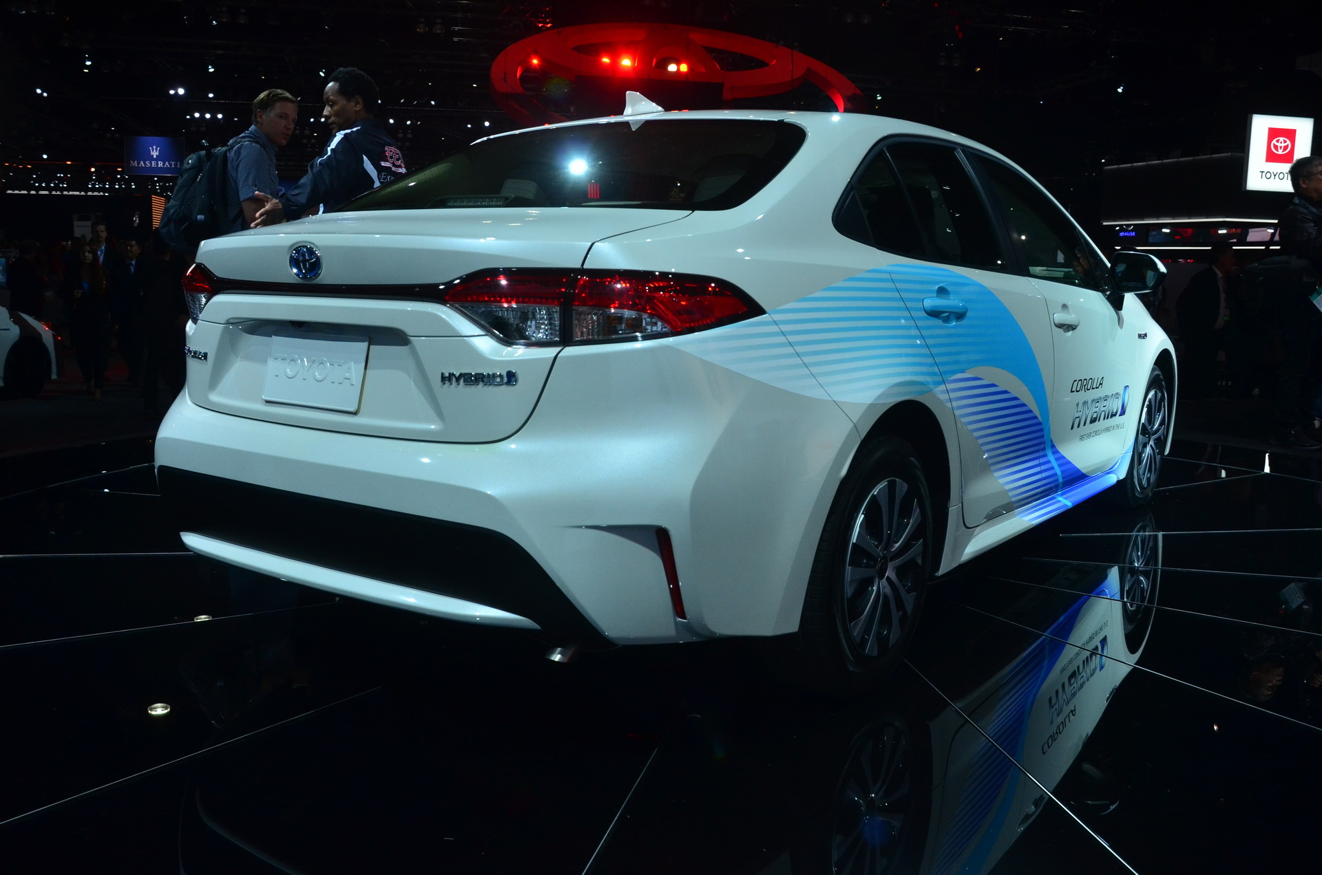 Toyotaa Corolla Hybrid 2 2020 Toyota Corolla Hybrid Sedan Is An Undercover Prius