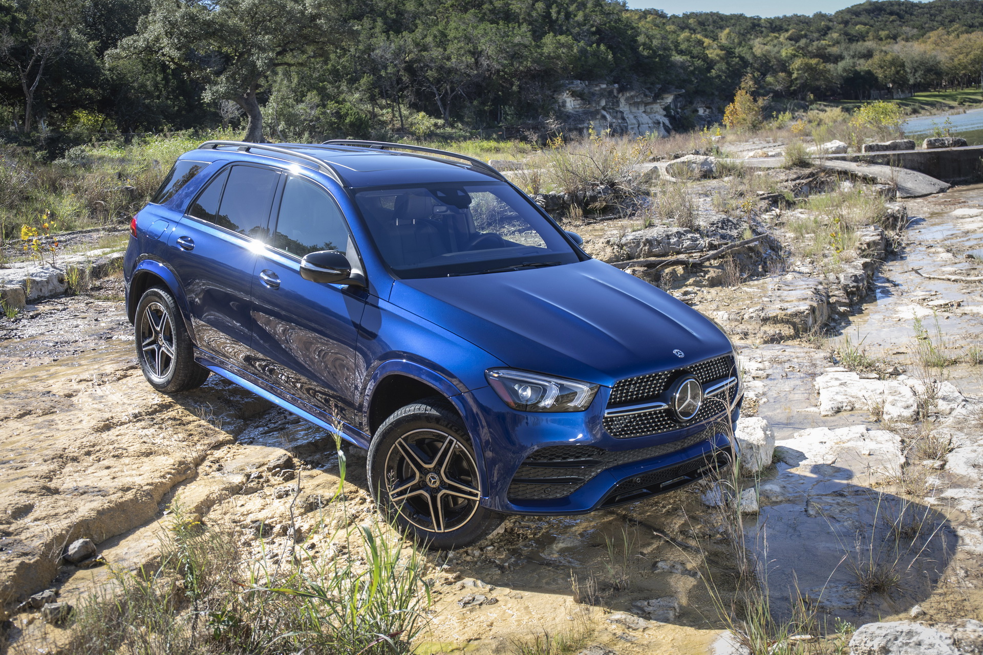 2019-Mercedes-GLE-14 2019 Mercedes GLE Detailed: More Tech, More Space, More Everything