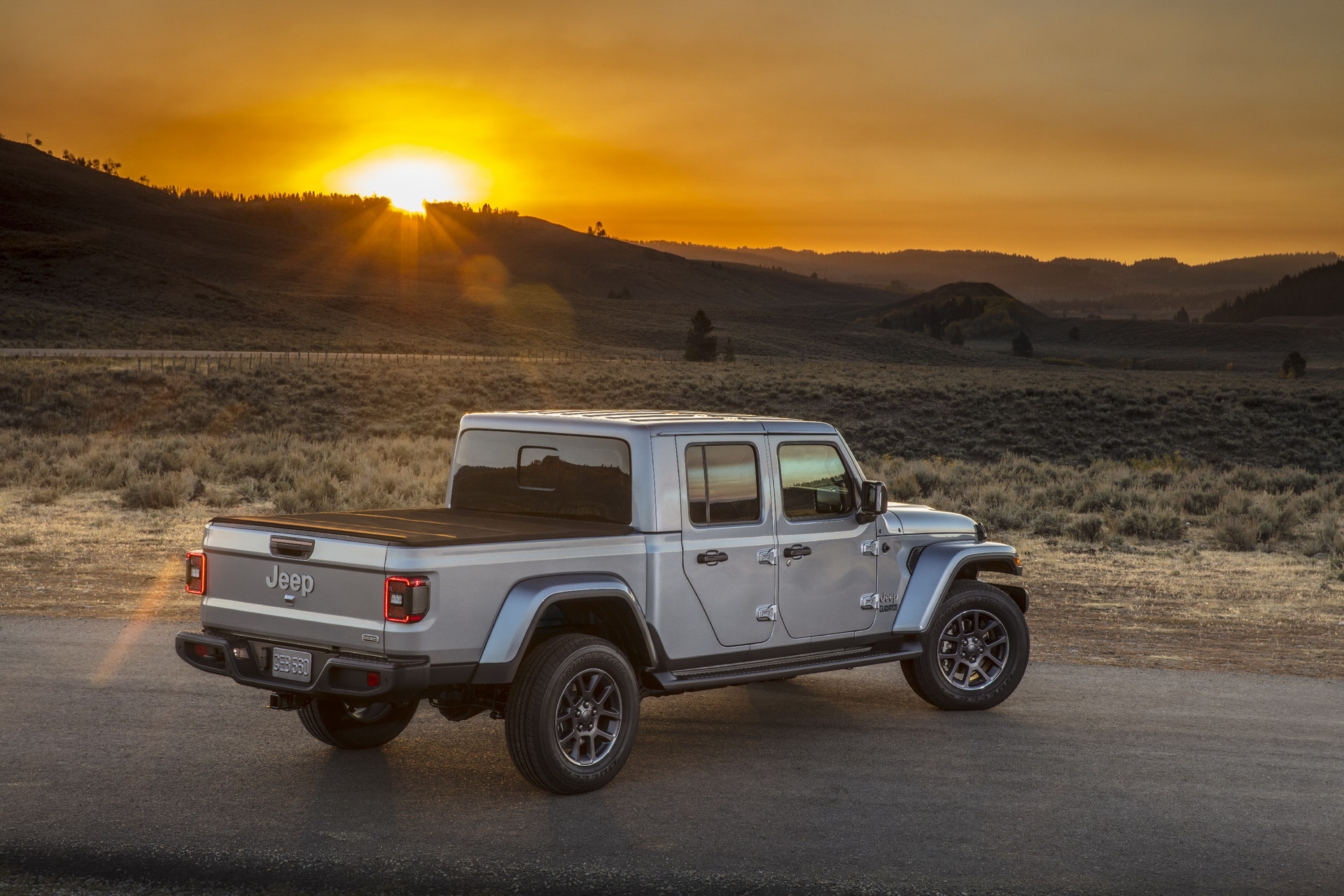 2020 Jeep Gladiator Truck 151 2020 Jeep Gladiator Just Can’t Wait To Tackle Some Off-Road Trails