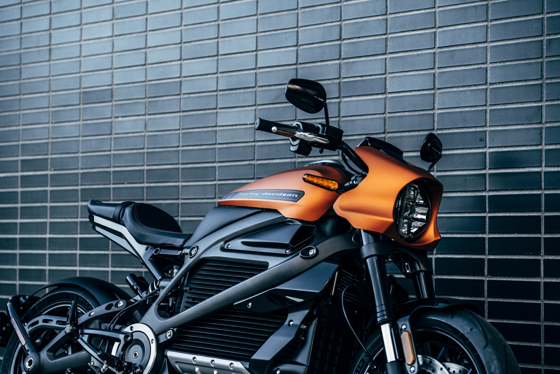 Harley-Davidson LiveWire-42 Harley-Davidson’s Electric LiveWire Bike Has 110 Mile Range, Costs $29,799