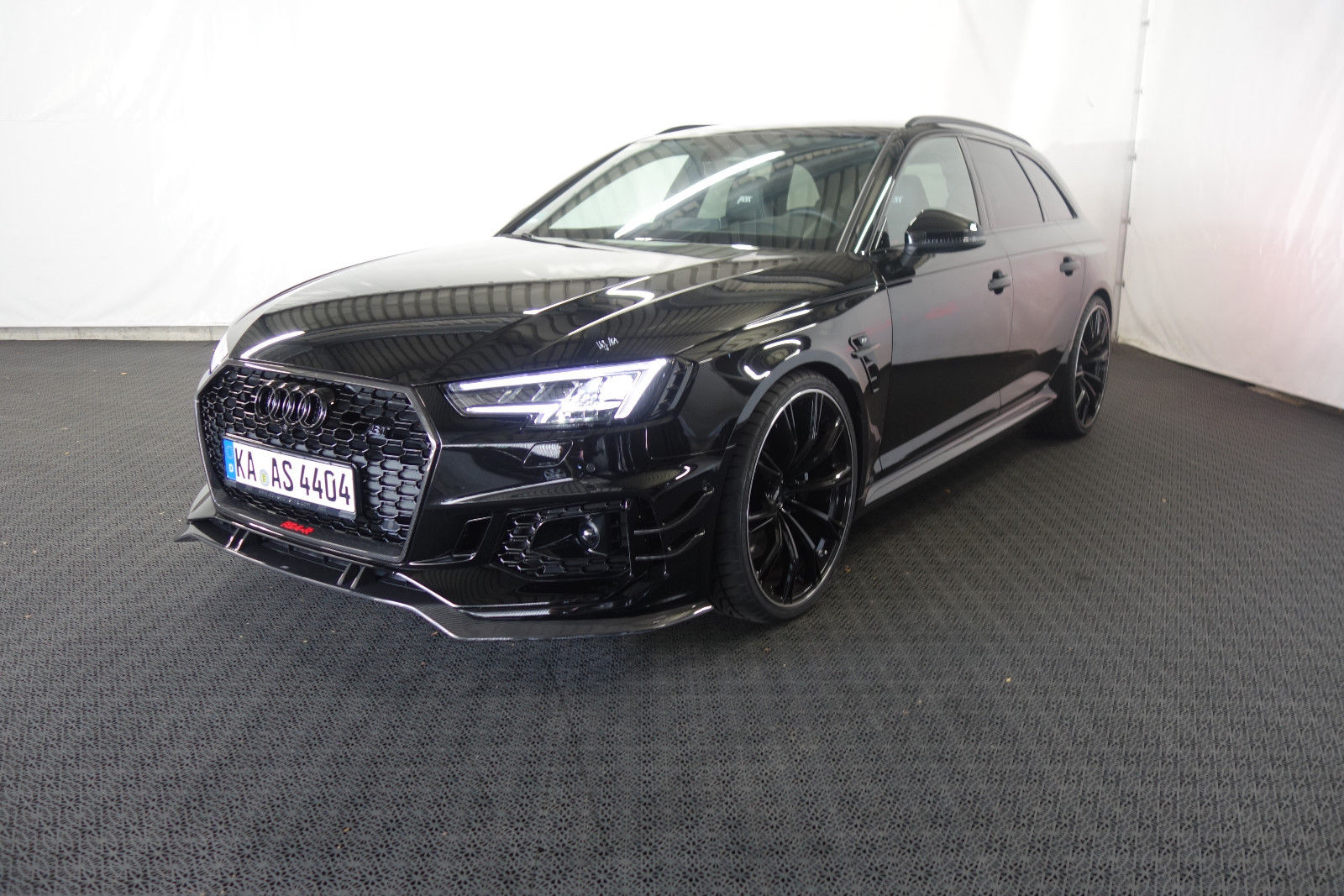 2018 audi rs4 avant abt tuning 1 Would You Spend €150,000 On A Used Audi RS4 Avant Tuned By ABT?