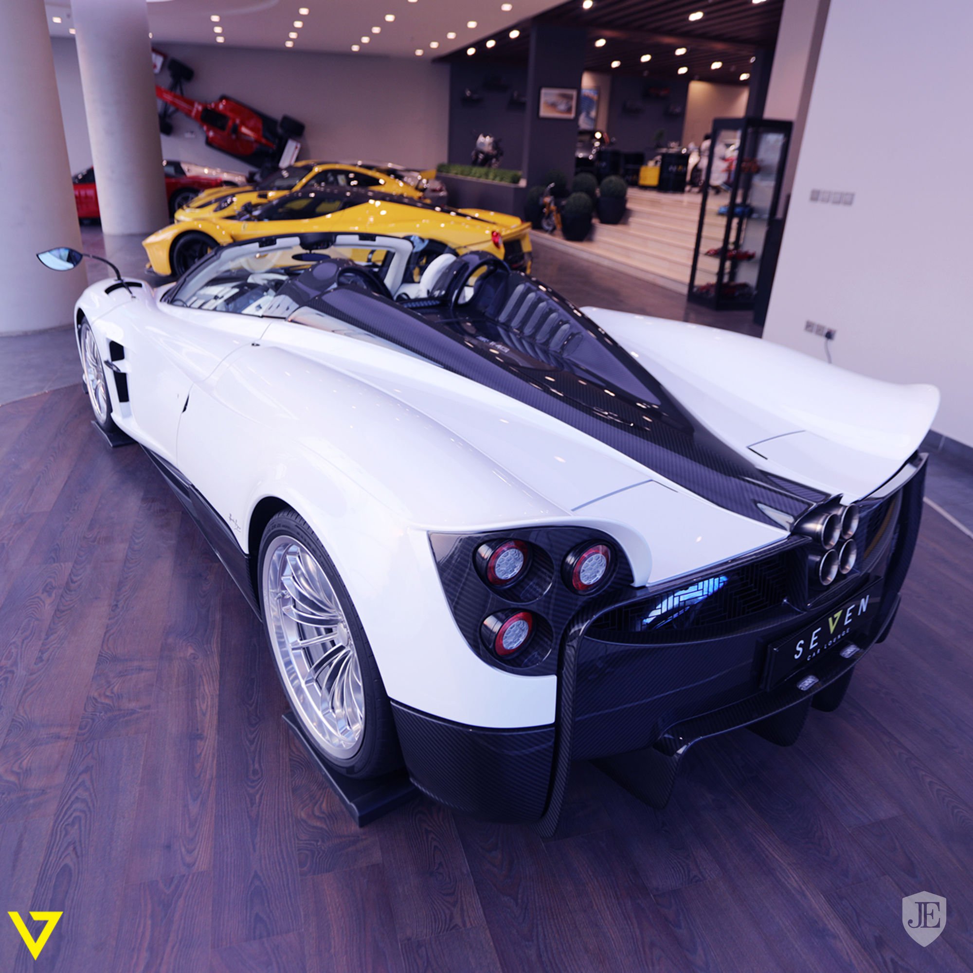 Pagani-Huayra-Roadster-For-Sale-10 The Very First Pagani Huayra Roadster Is Looking For An Owner
