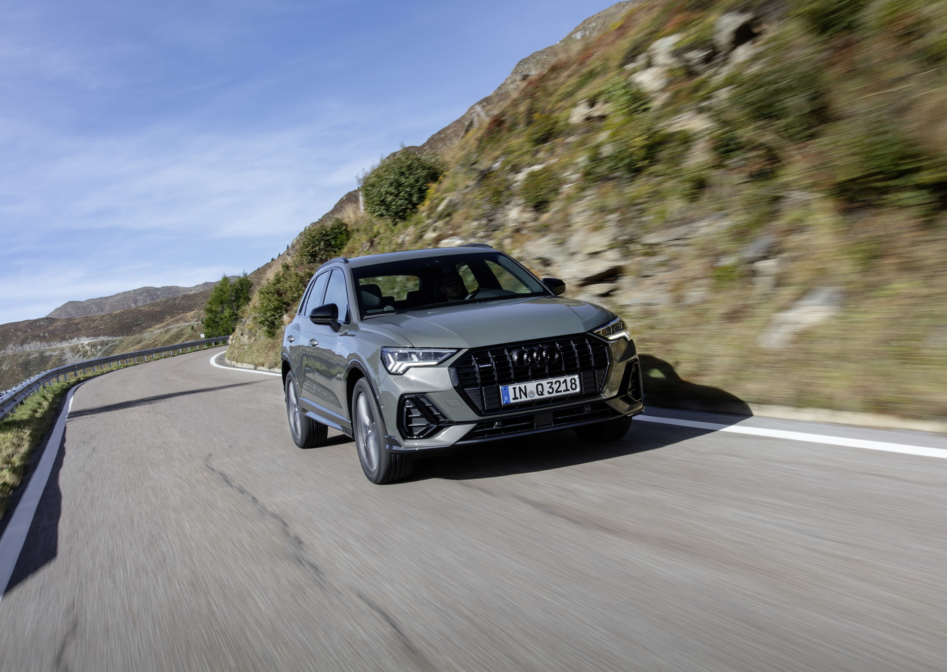2019-Audi-Q3-121 Audi Adds Four New Powertrain Options To Euro-Spec 2019 Q3 Lineup