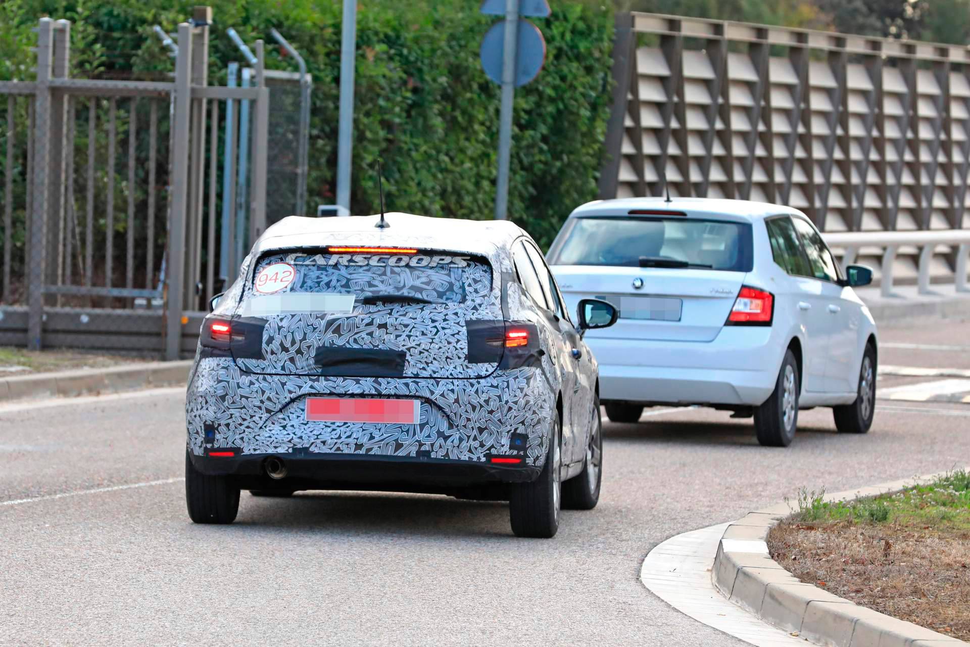 2019 Renault Clio spy shots 20 2019 Renault Clio Spied Looking More Familiar As It Drops Padded Camo