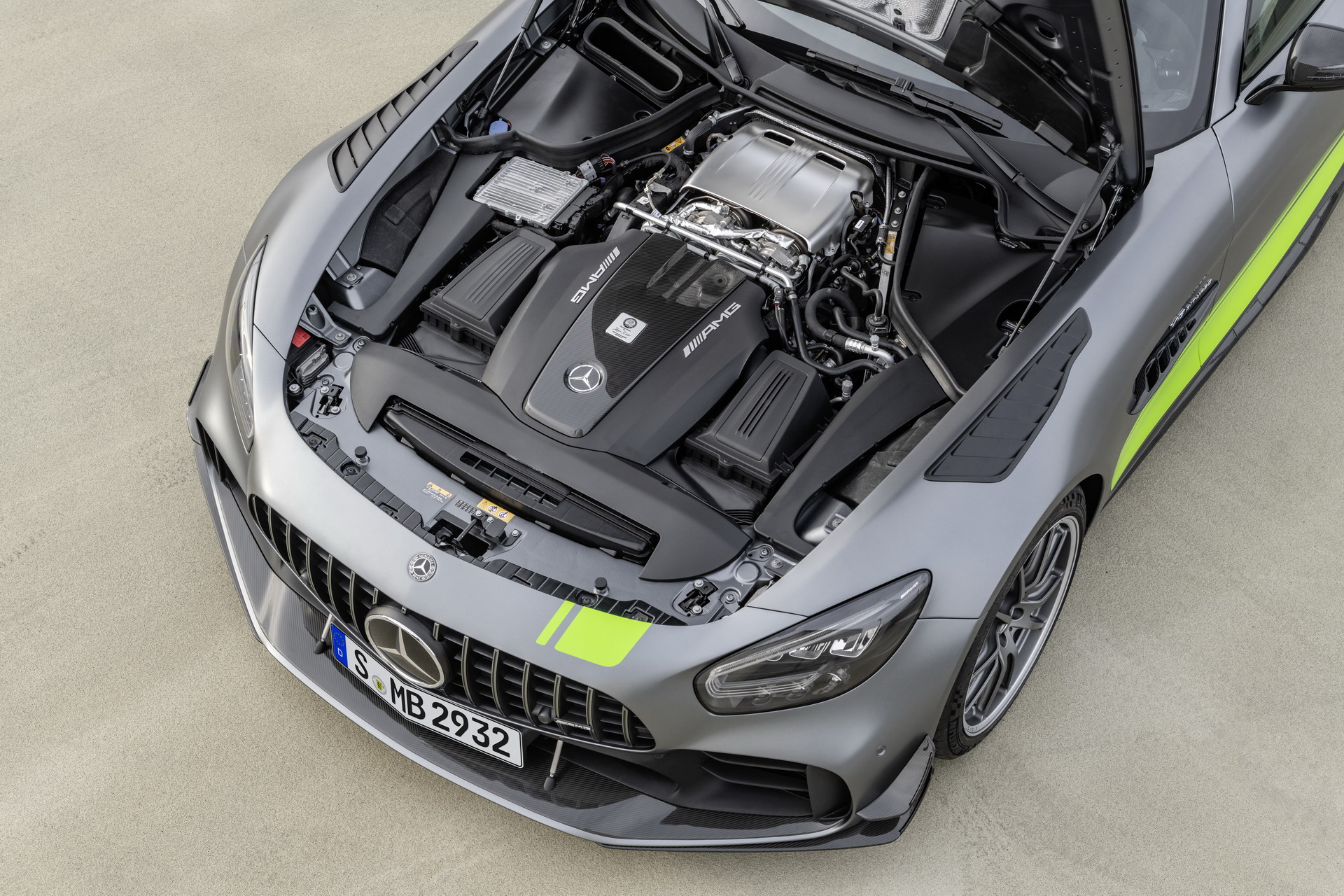 2020 Mercedes-AMG GT and AMG GT R PRO 59 2020 Mercedes-AMG GT R Pro Headlines Updated 2-Door GT Family