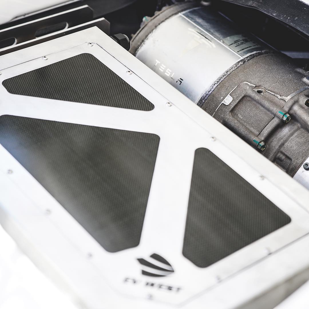 1977 porsche 911 coupe tesla electric motor 7 Classic Porsche 911 Swaps Flat-Six For Tesla Electric Motor With 700HP