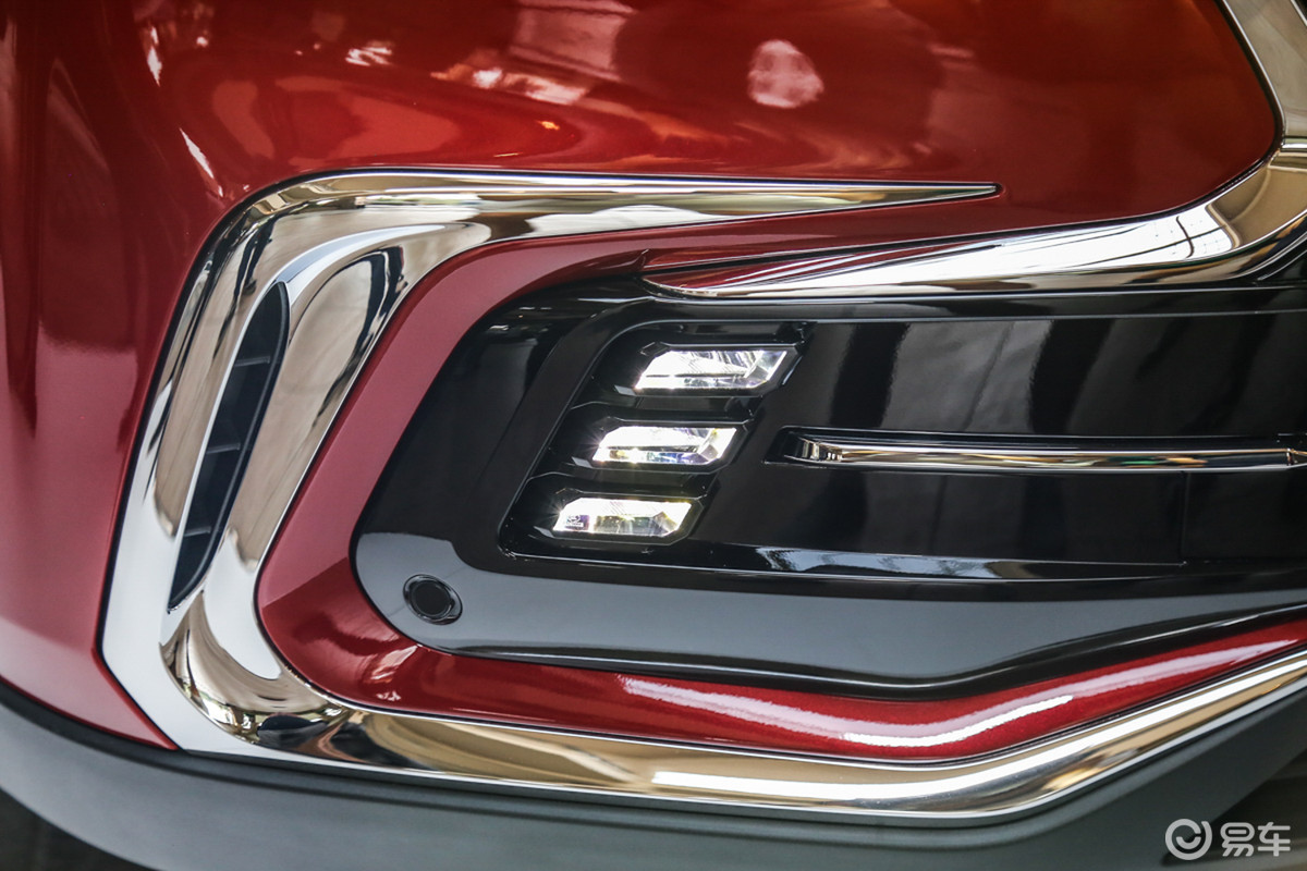 changan cs85 coupe crossover unveiled 21 Changan CS85 Coupe Crossover Looks Like The Lovechild Of A BMW X4 And A VW Touareg