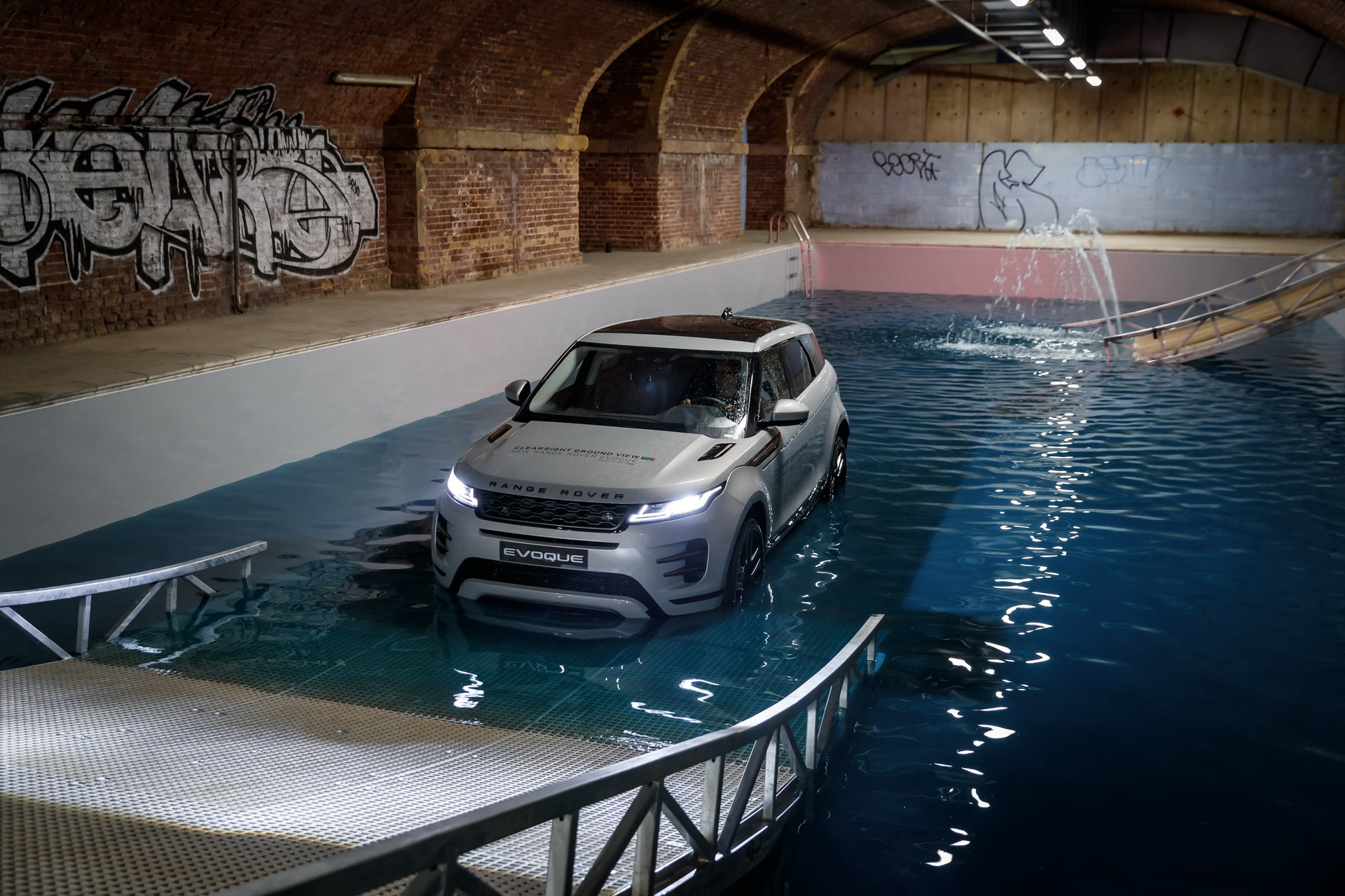 2020 Range Rover Evoque II 43 2020 Range Rover Evoque Is A Baby Velar In A Short Skirt (Live Gallery)