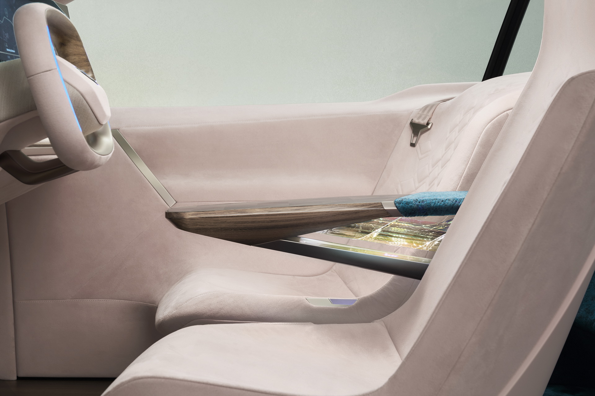 BMW-iNext-13 For Better Or Worse, BMW’s Production iNext CUV Will Look Like The Concept