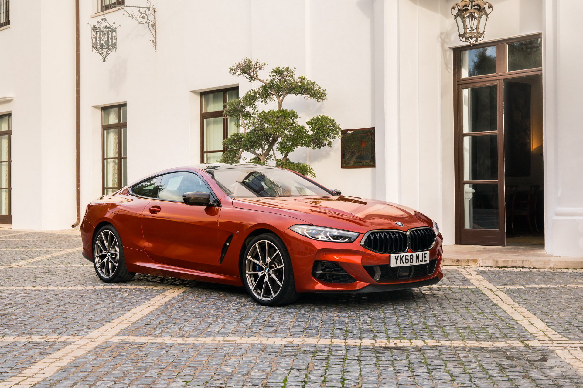 2019-BMW-8-Series-UK-22 2019 BMW 8-Series Coupe Lands In The UK Priced From £76,270
