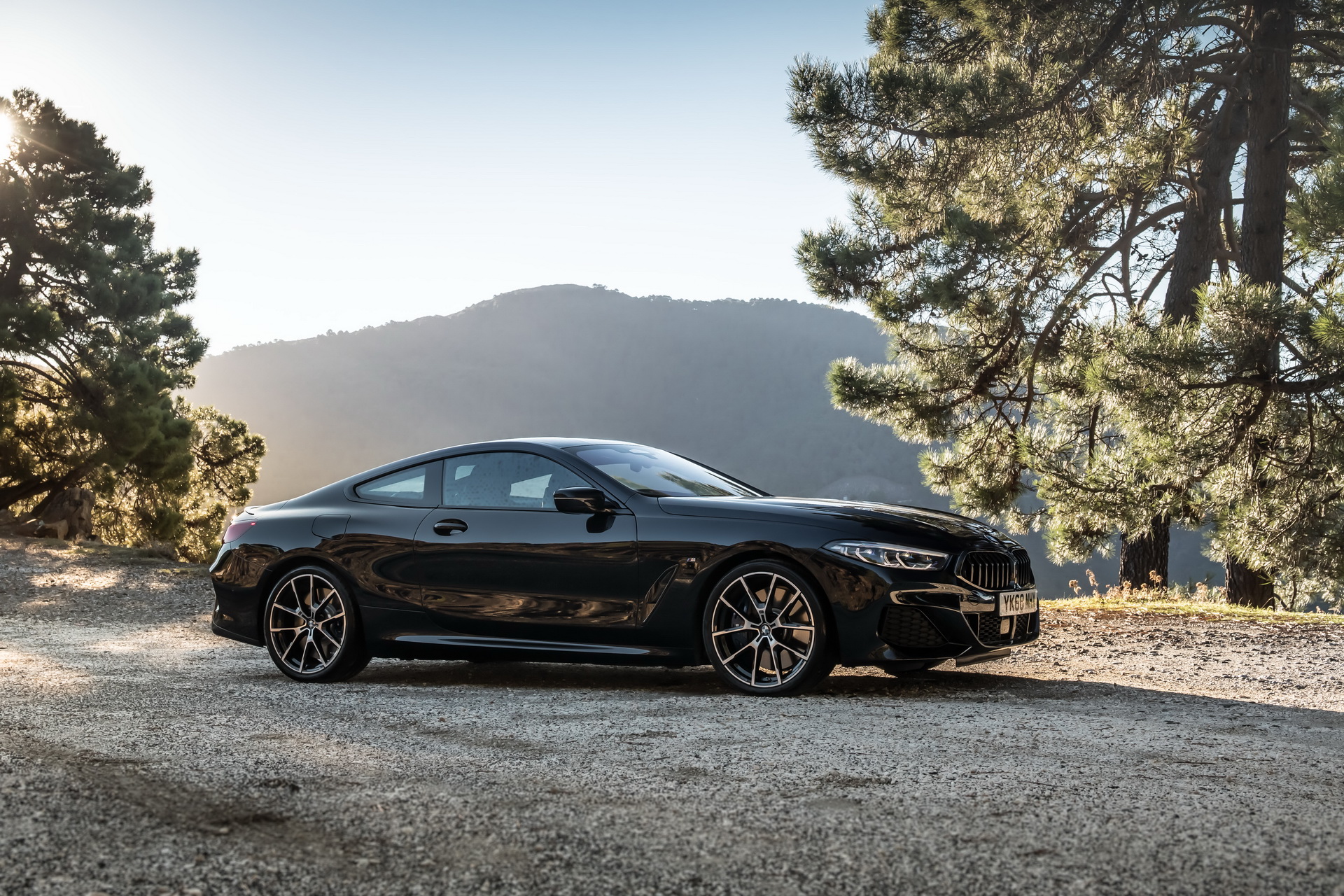 2019-BMW-8-Series-UK-39 2019 BMW 8-Series Coupe Lands In The UK Priced From £76,270