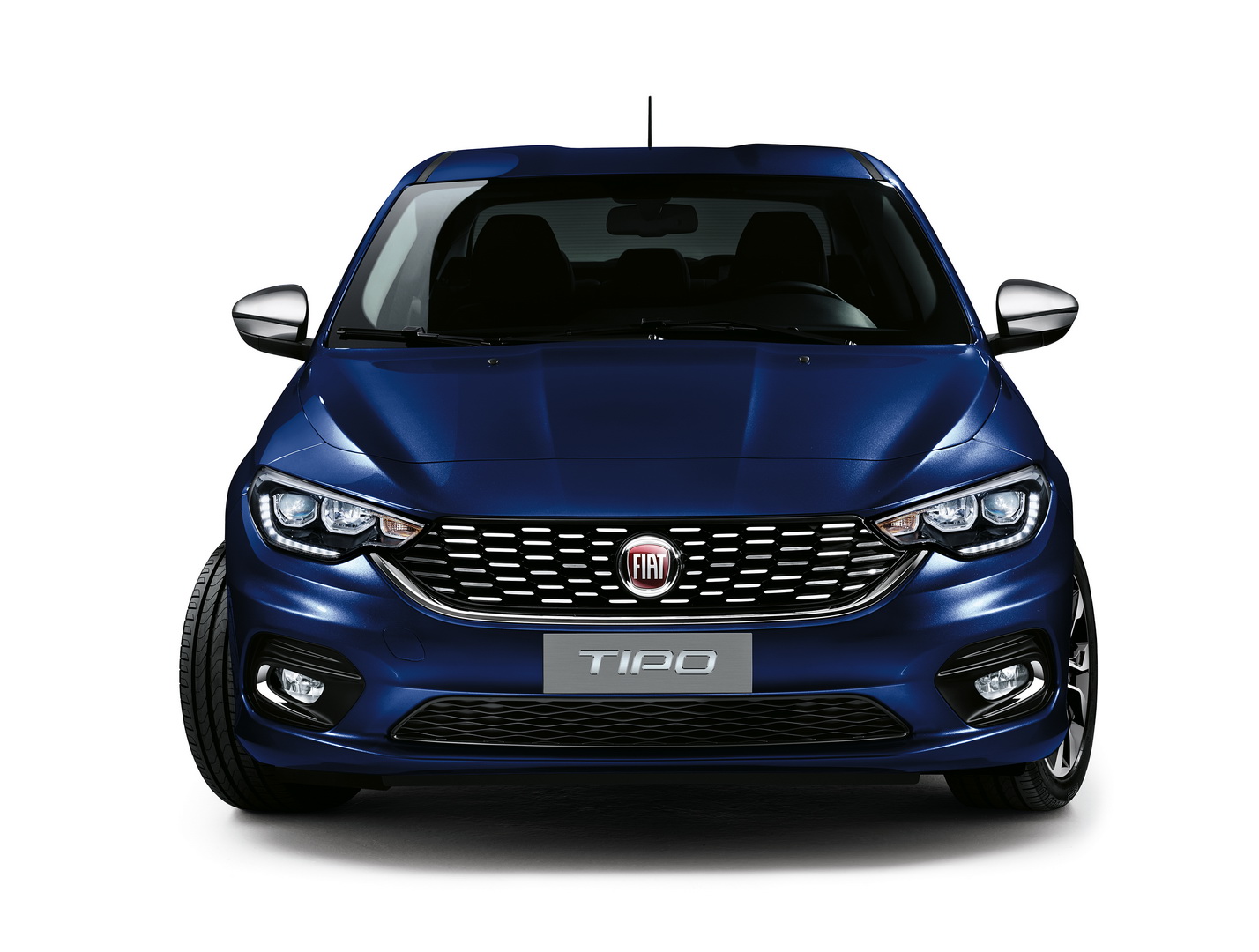 2019 fiat tipo mirror 7 Fiat Tipo Range Enhanced With Mirror And Street Versions