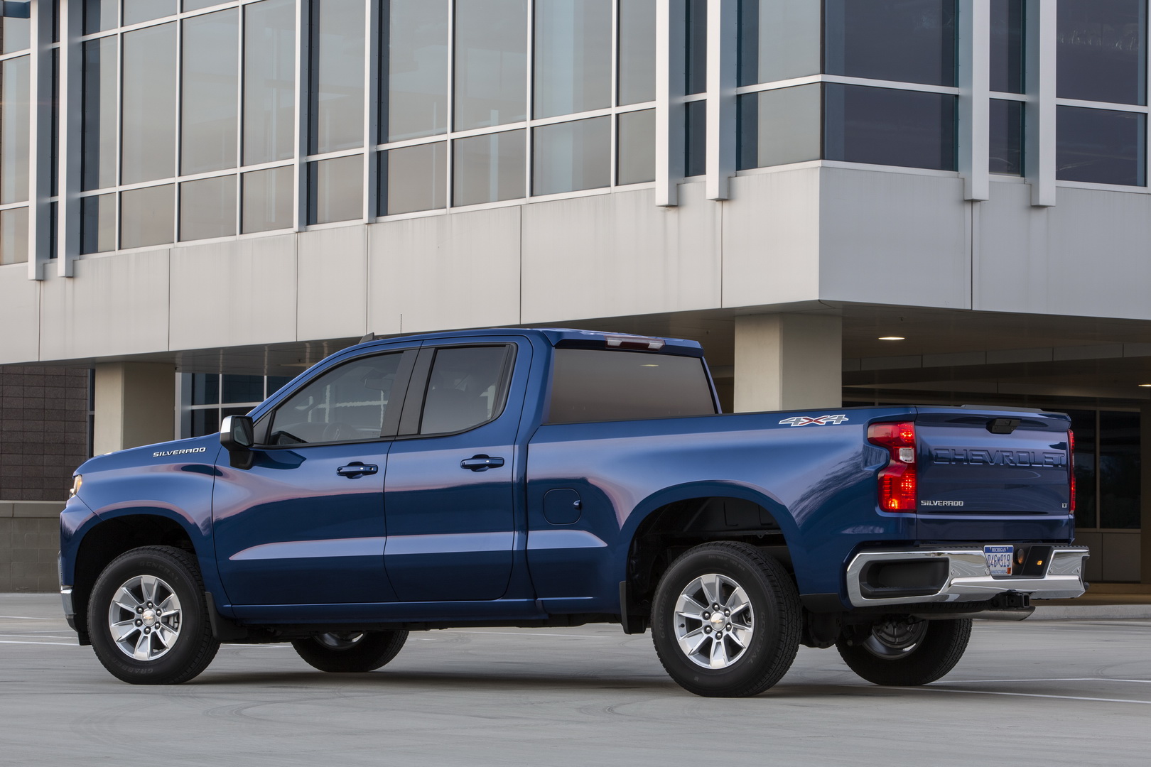 2019 chevrolet silverado 1 These Are The 2019 North American Car, Utility And Truck Of The Year Finalists