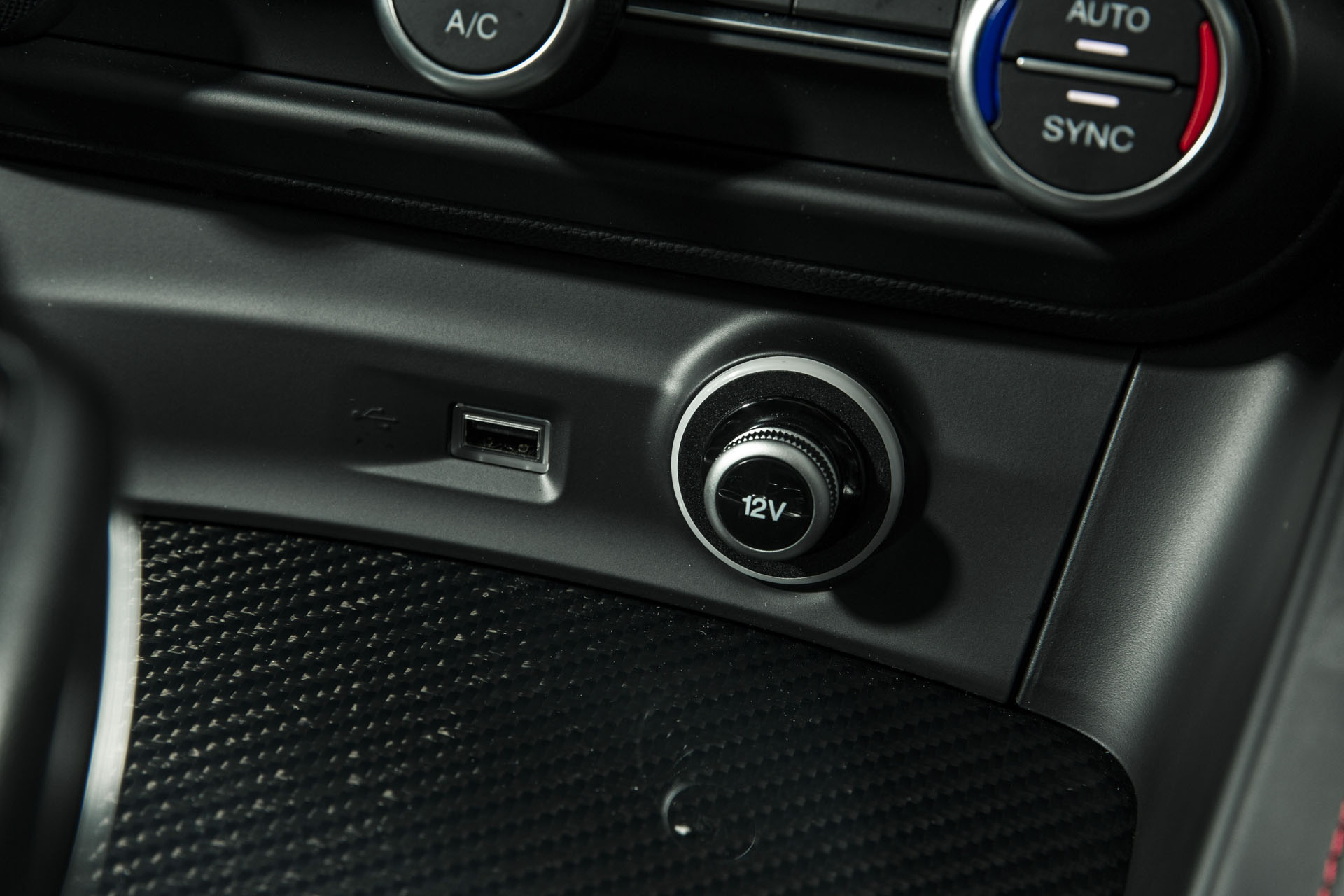 2019-alfa-romeo-stelvio-quadrifoglio-58 Start Your Morning Off Right With 125 Photos Of The Alfa Romeo Stelvio Quadrifoglio