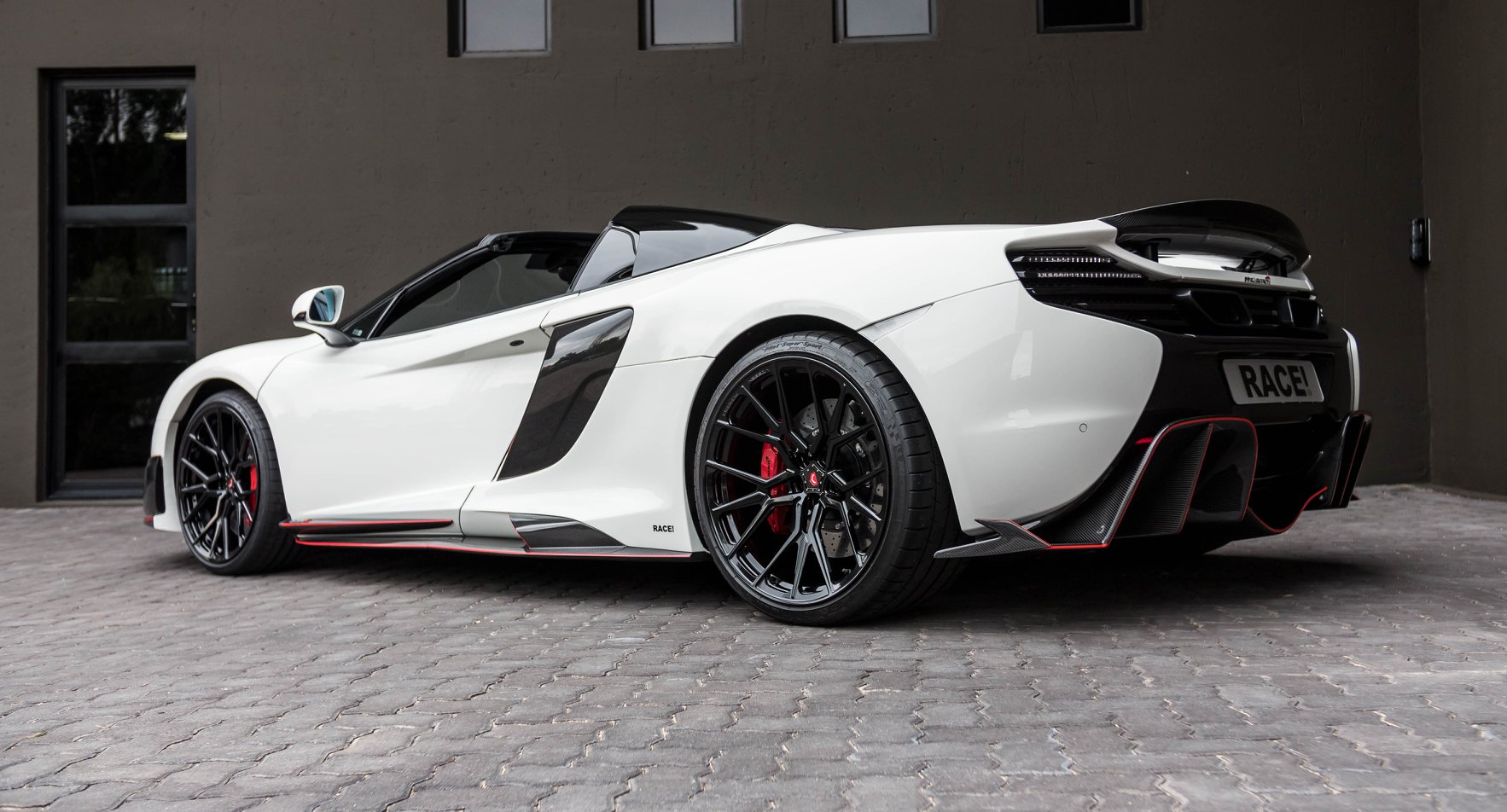 mclaren 650s spider race south africa tuning 9 Tuned McLaren 650S Spider Sports New Alloys, Extra Carbon Fiber Parts
