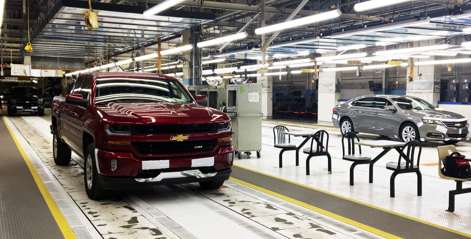 GM Oshawa Assembly Plant 2 Unifor Recruits Sting To Help Save GM’s Oshawa Assembly Plant