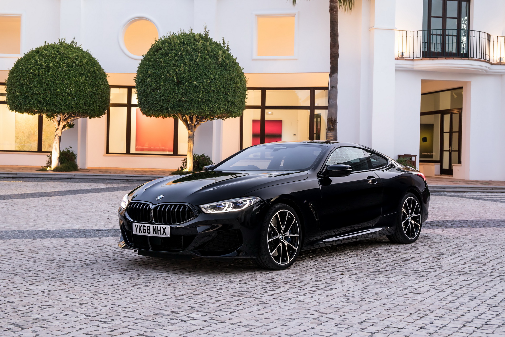 2019-BMW-8-Series-UK-46 2019 BMW 8-Series Coupe Lands In The UK Priced From £76,270