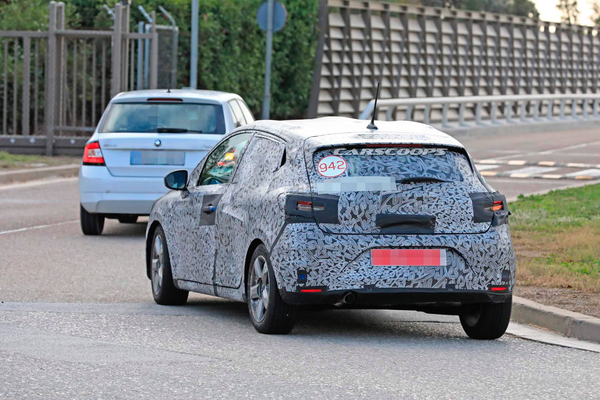 2019 Renault Clio spy shots 19 2019 Renault Clio Spied Looking More Familiar As It Drops Padded Camo