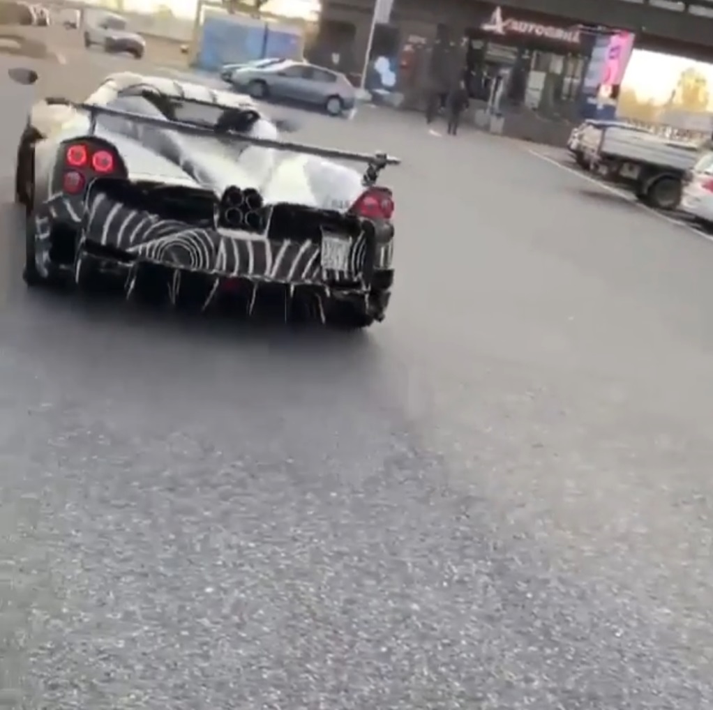 2020 pagani huayra bc roadster 3 Pagani Huayra BC Roadster Makes Another Real-World Appearance