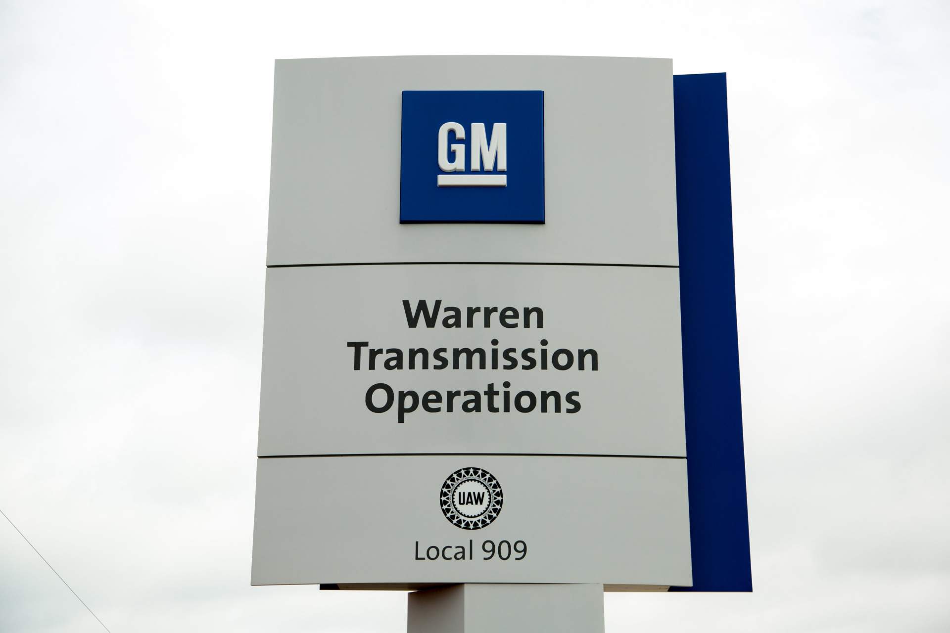 GM Warren Transmission Operations GM To Stop Production At 5 U.S. And Canadian Plants, Slash 15% Of Salaried Workers